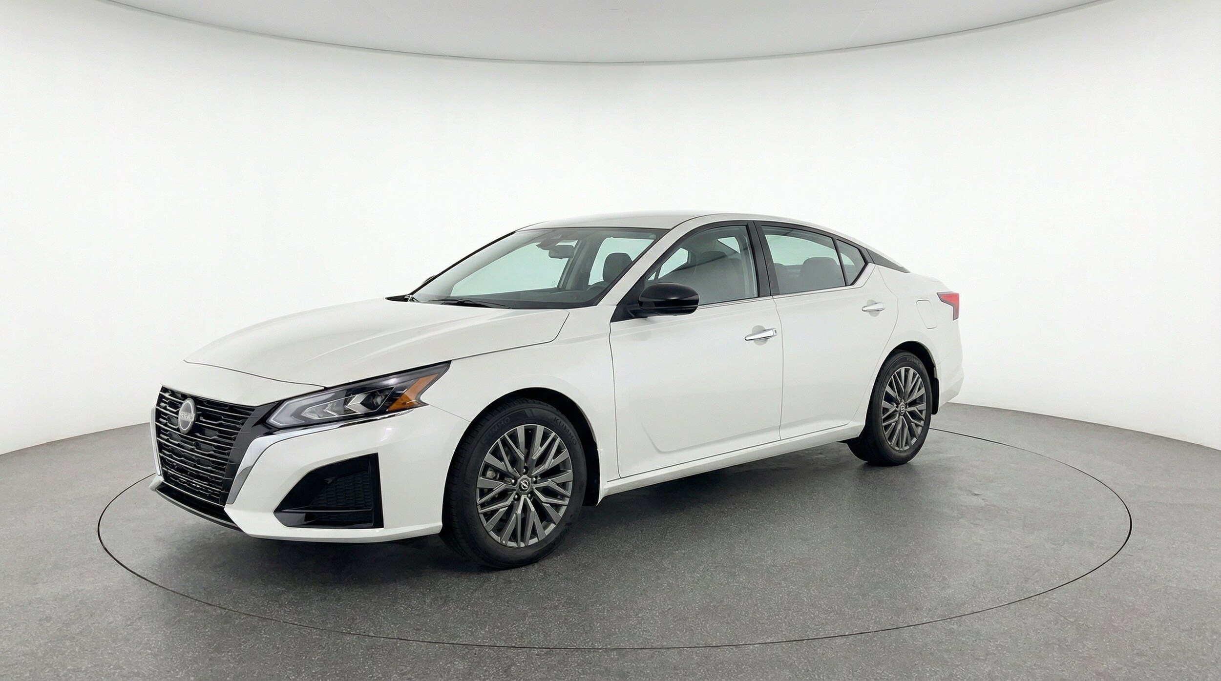 Thumbnail: 2025 Nissan Altima - 3