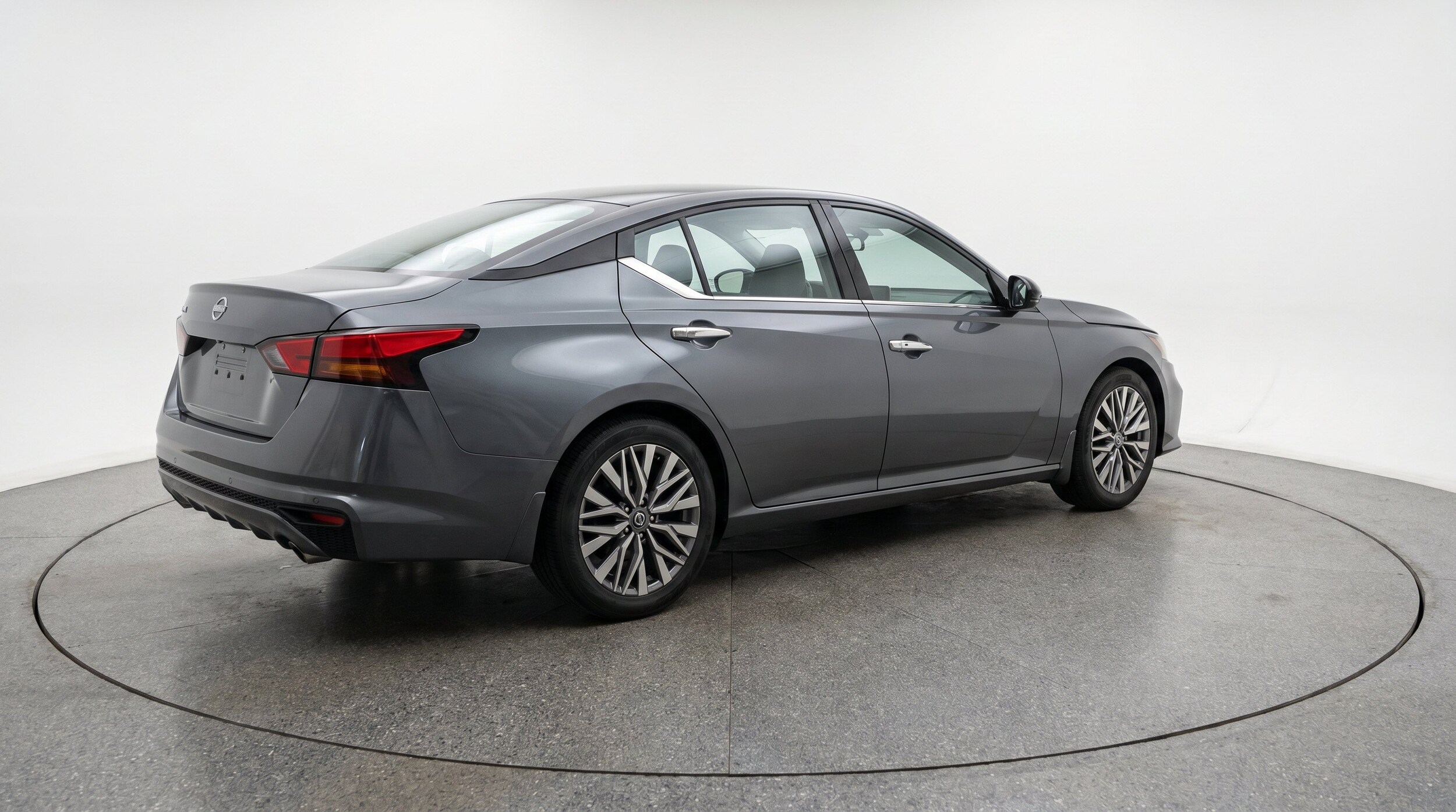 Thumbnail: 2025 Nissan Altima - 9