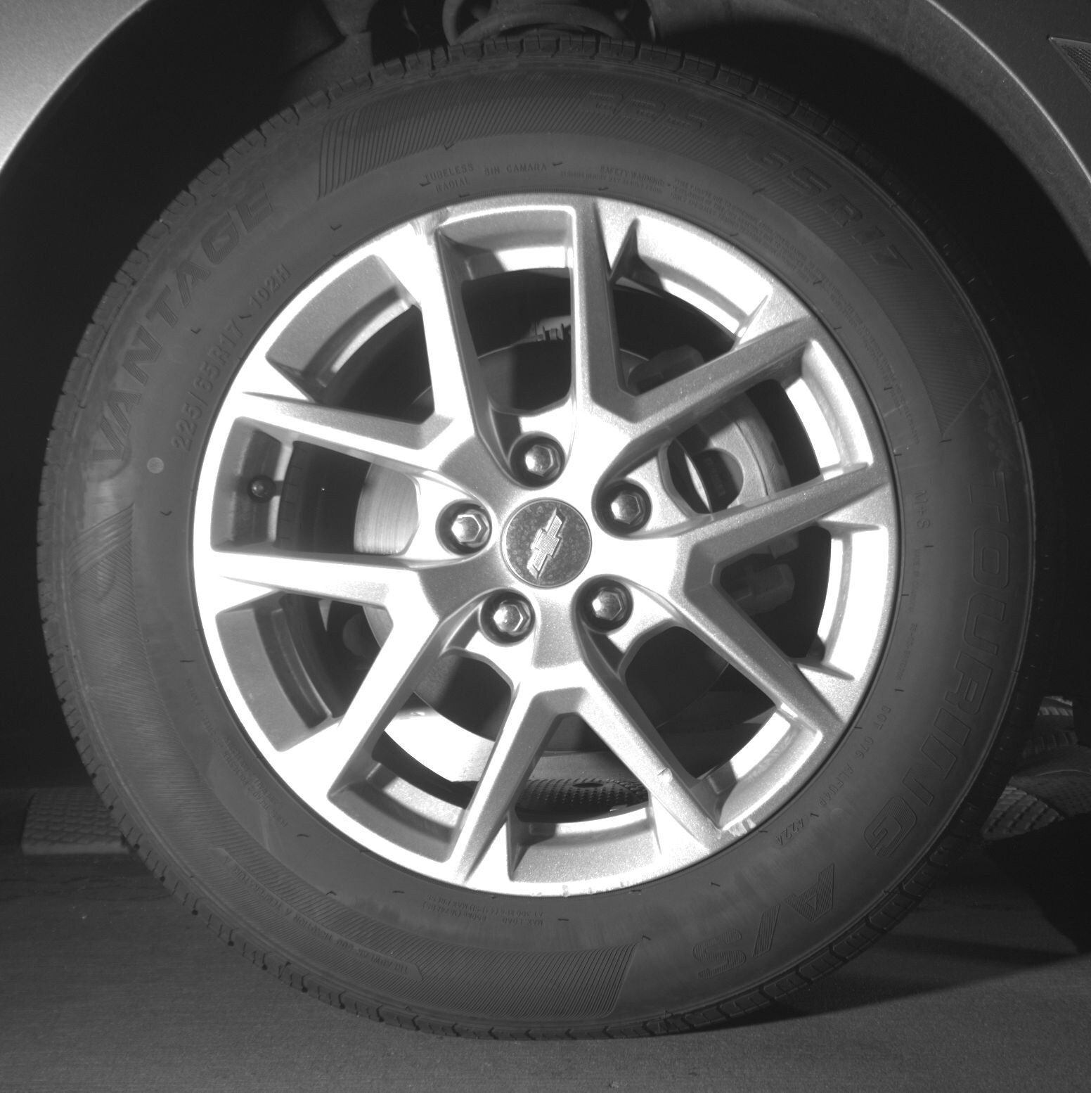 Thumbnail: 2023 Chevrolet Equinox - 10