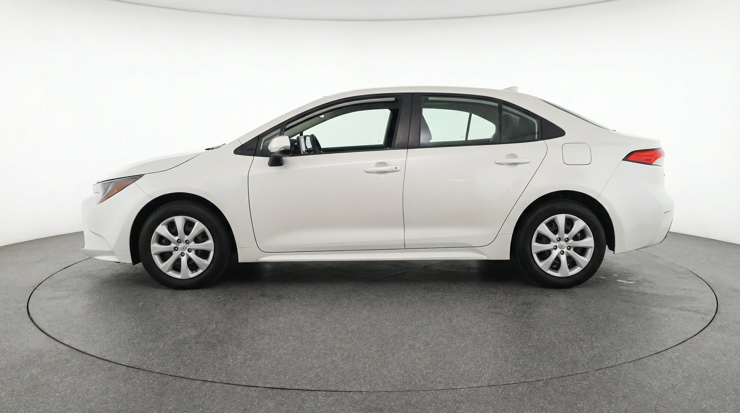 Thumbnail: 2025 Toyota Corolla - 5