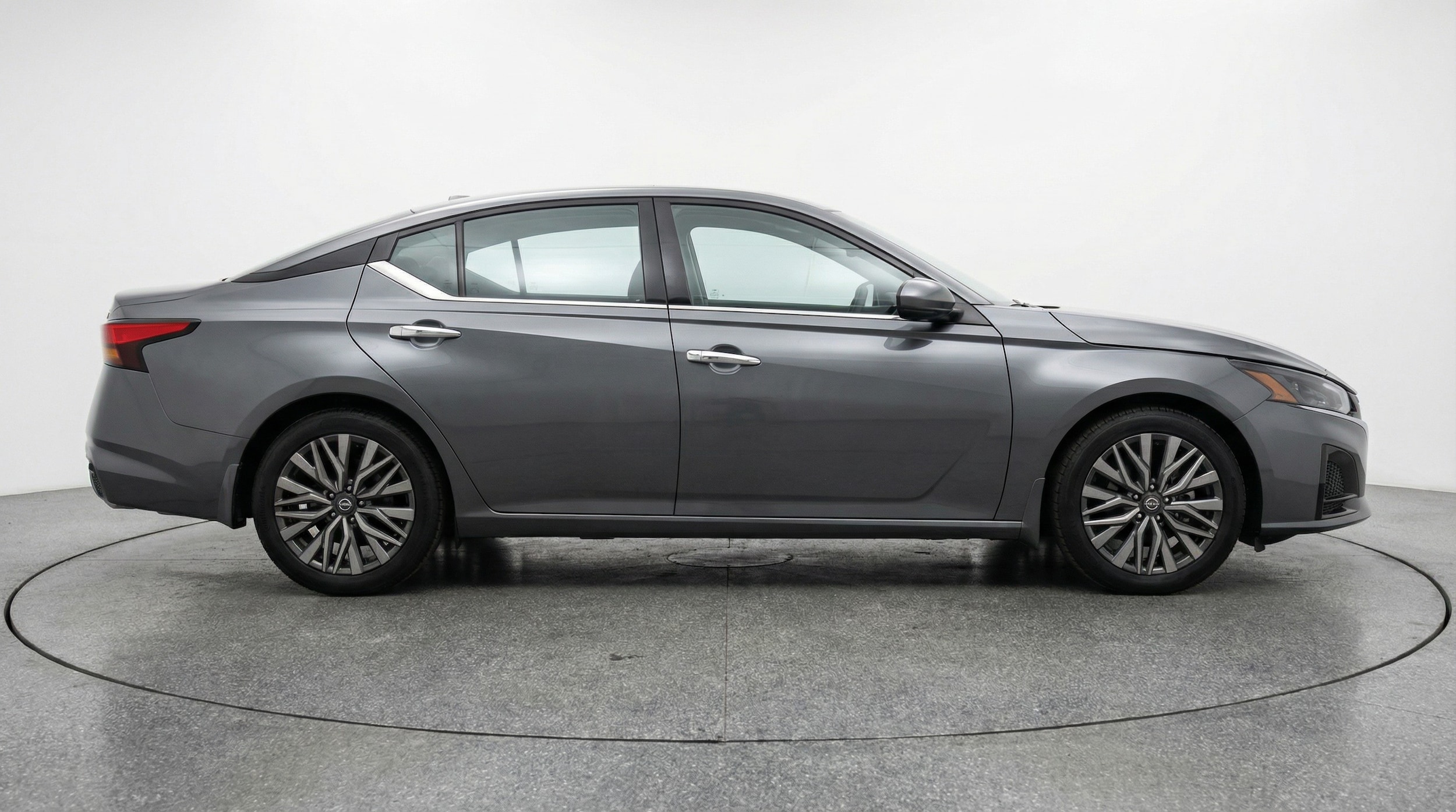 Thumbnail: 2025 Nissan Altima - 8