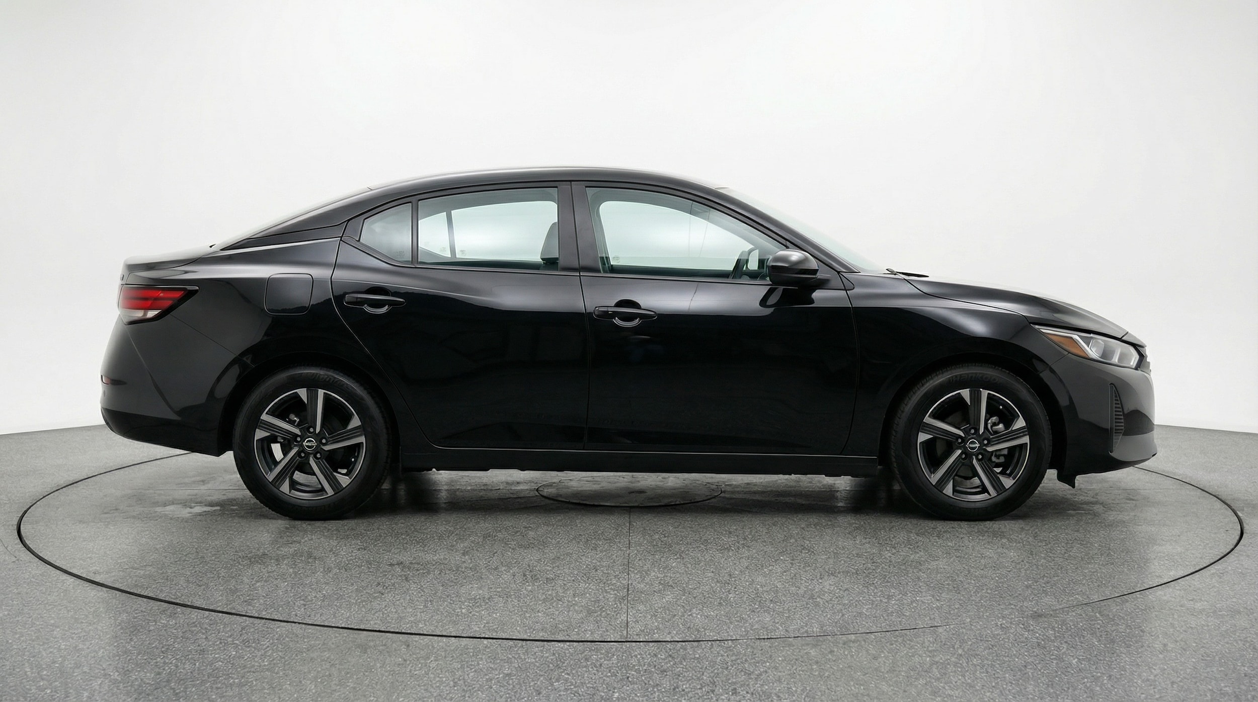 Thumbnail: 2025 Nissan Sentra - 8