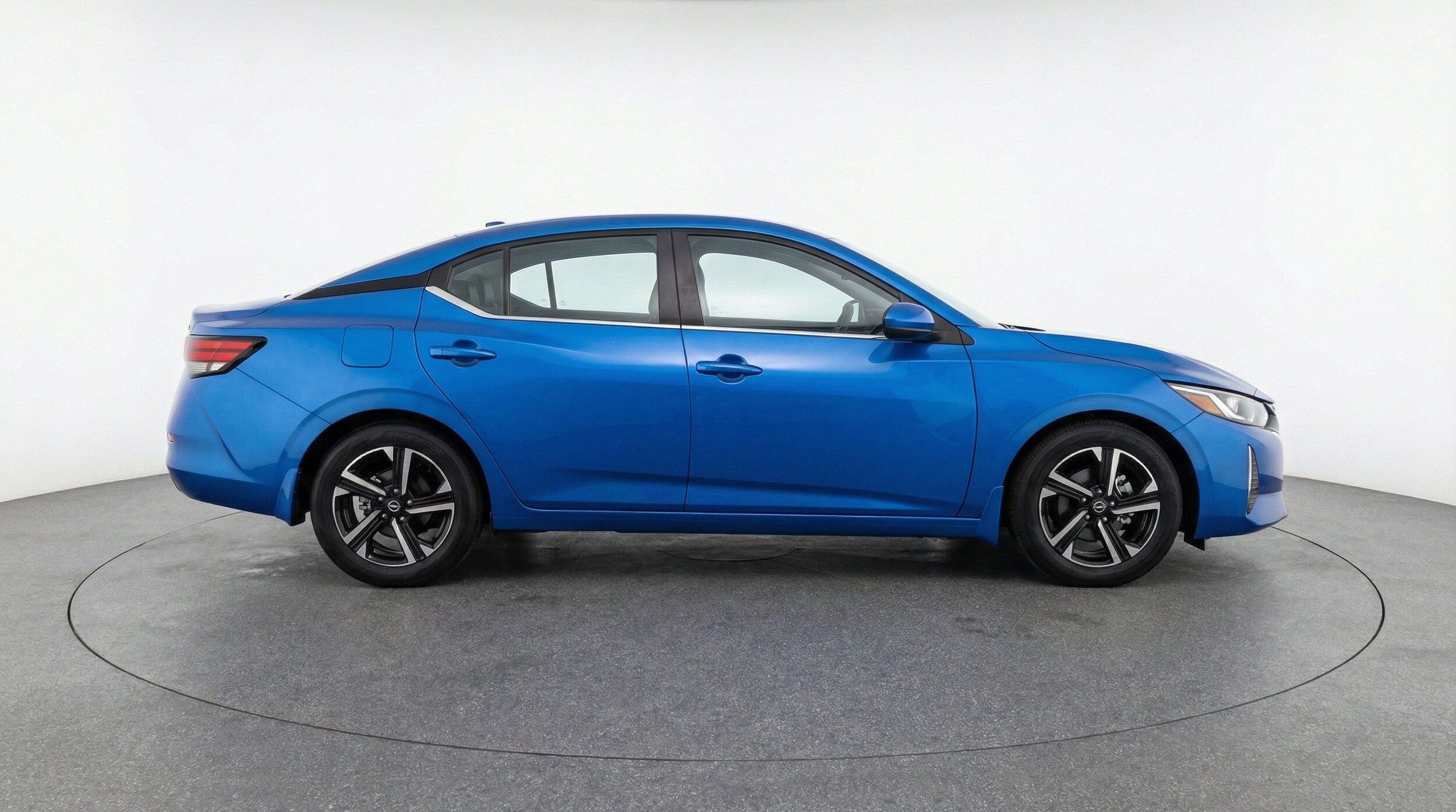 Thumbnail: 2025 Nissan Sentra - 11