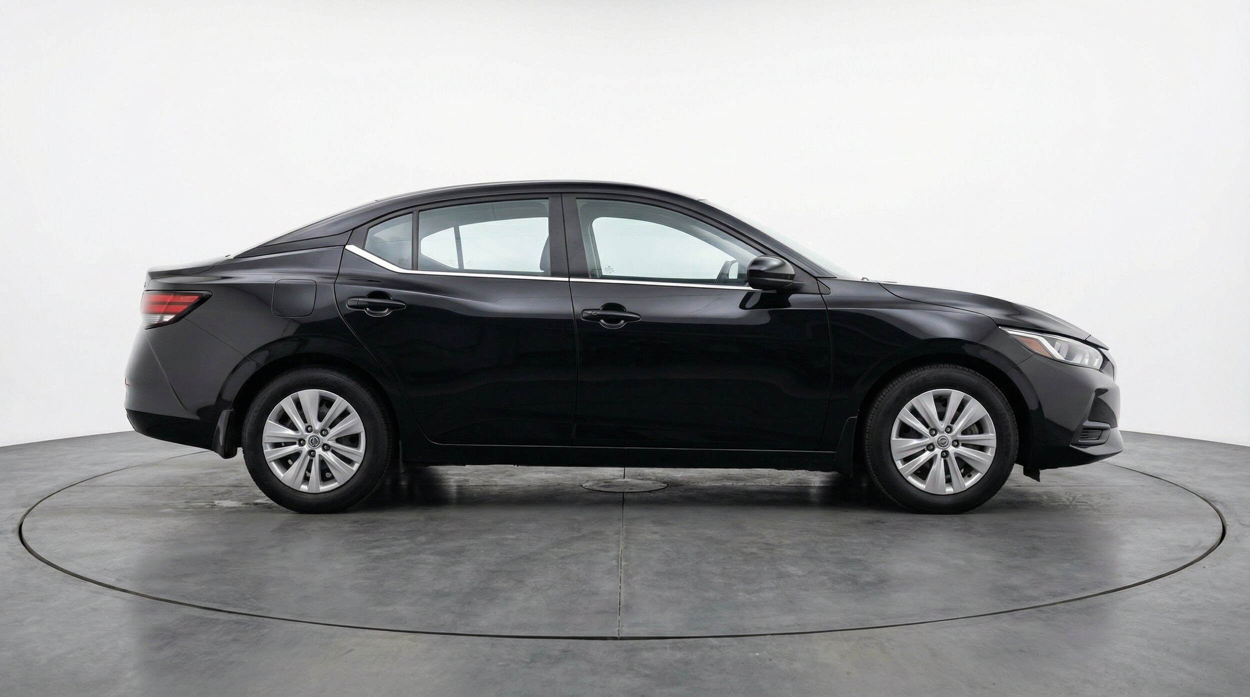 Thumbnail: 2025 Nissan Sentra - 11