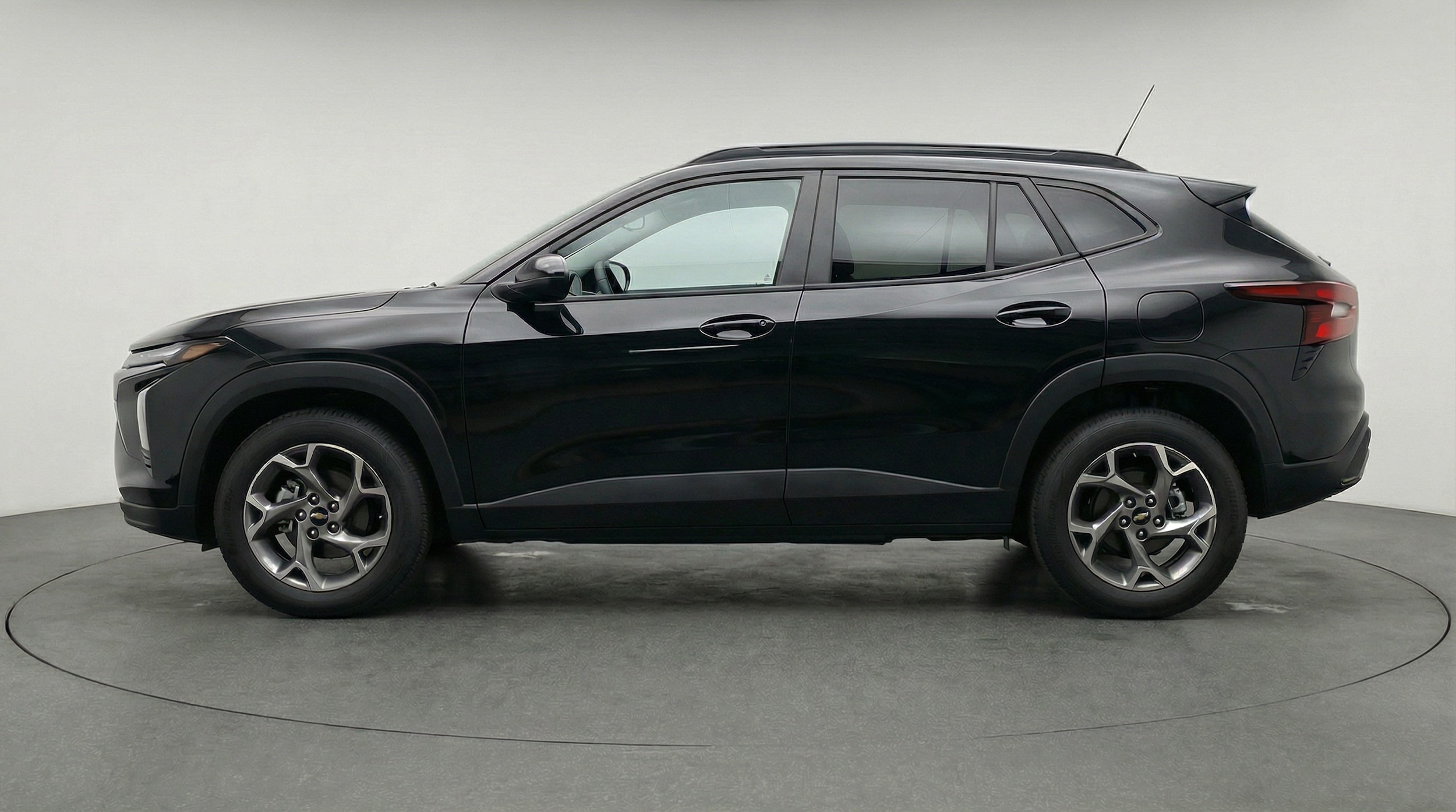 Thumbnail: 2025 Chevrolet Trax - 4