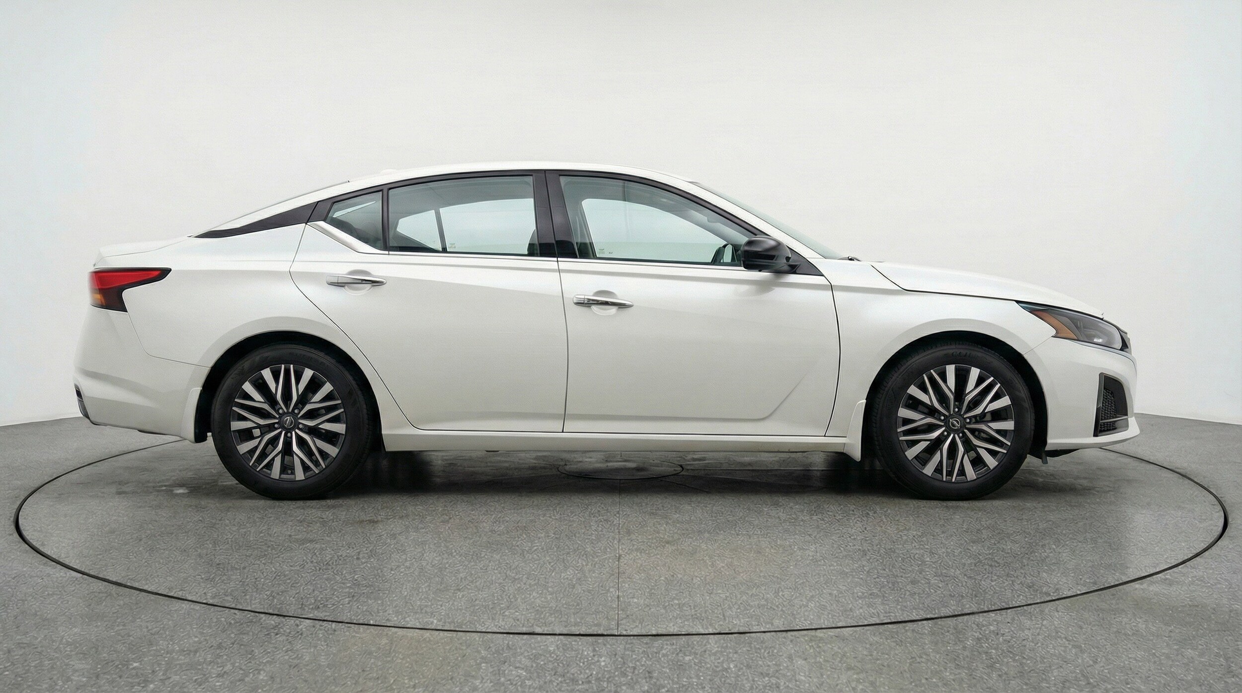 Thumbnail: 2025 Nissan Altima - 11