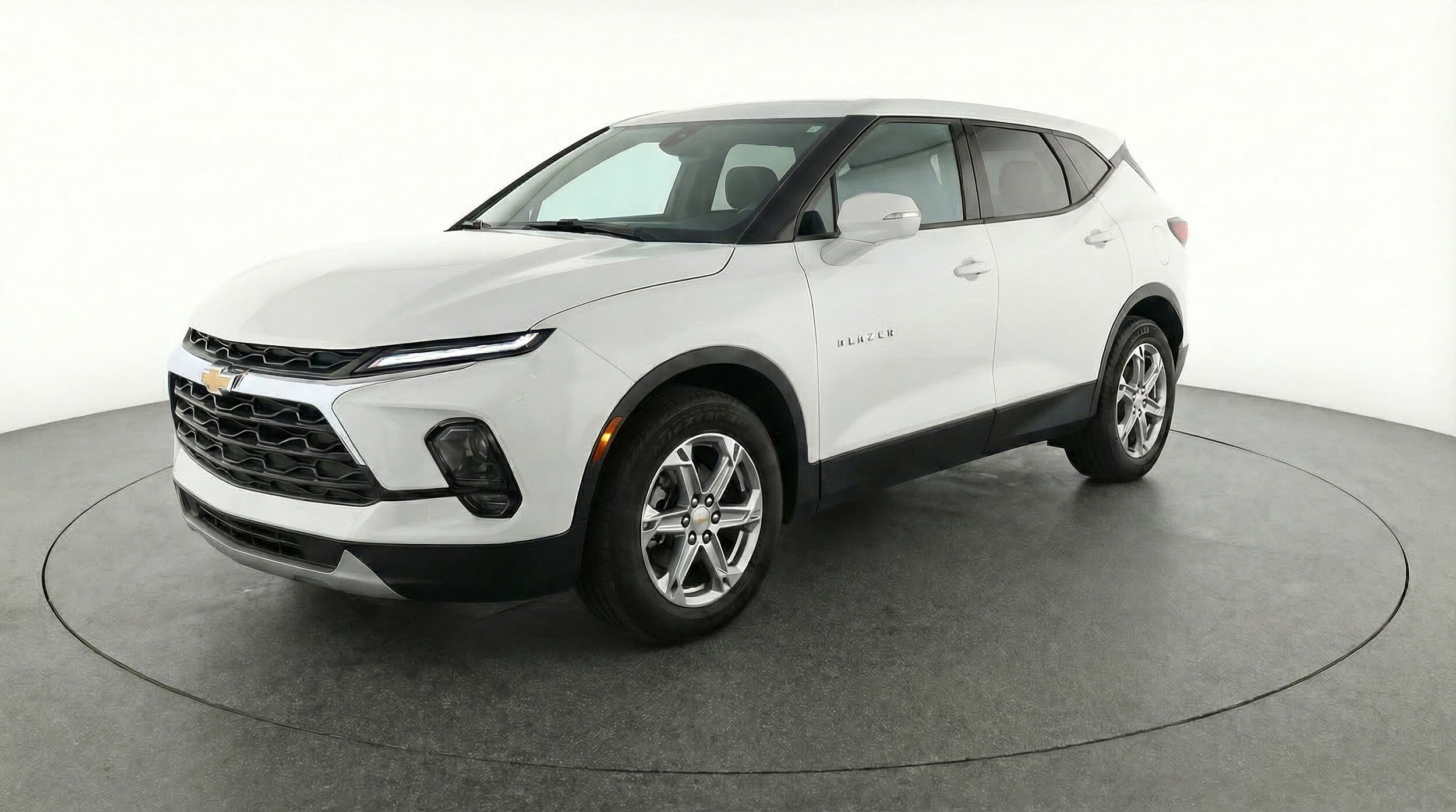 Thumbnail: 2025 Chevrolet Blazer - 3