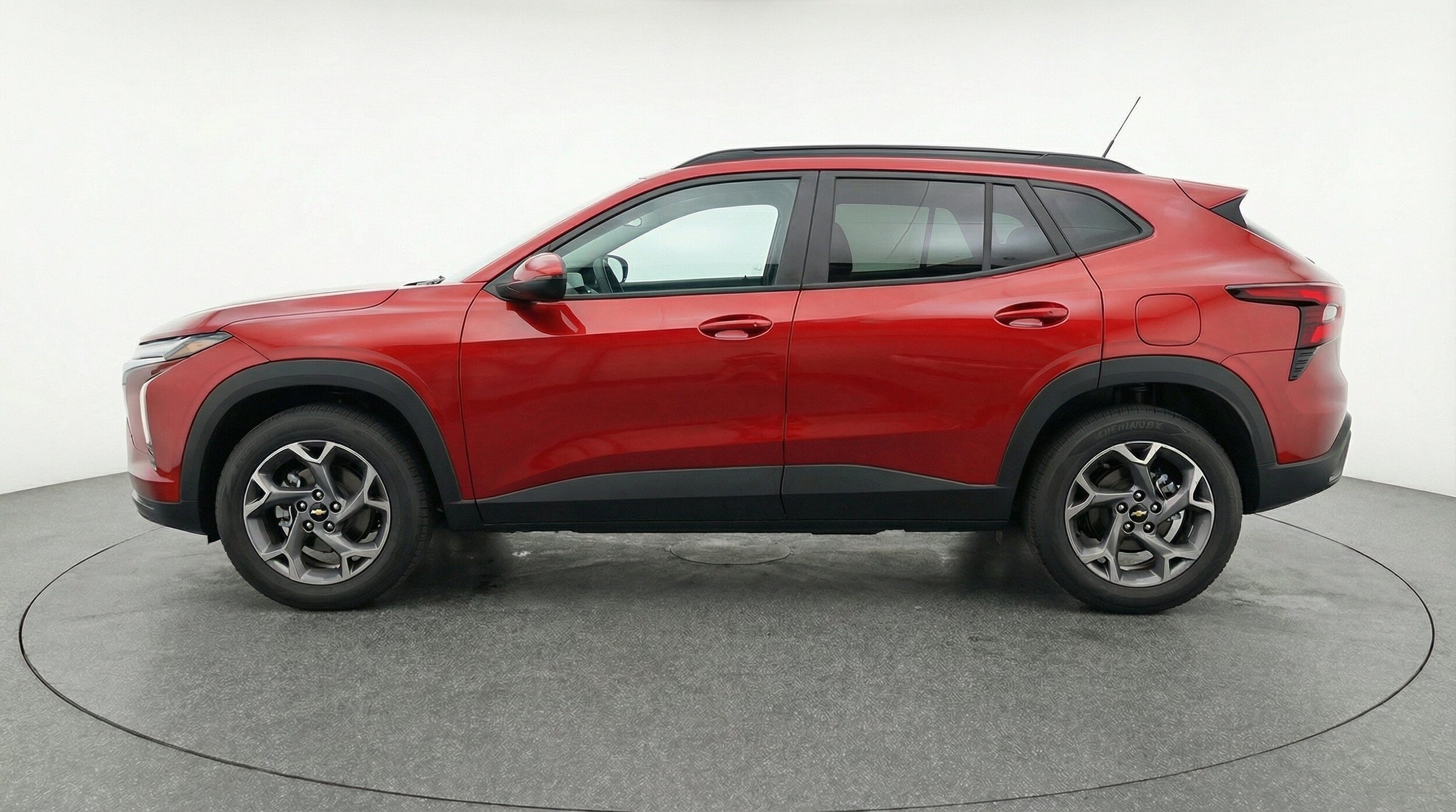 Thumbnail: 2025 Chevrolet Trax - 5