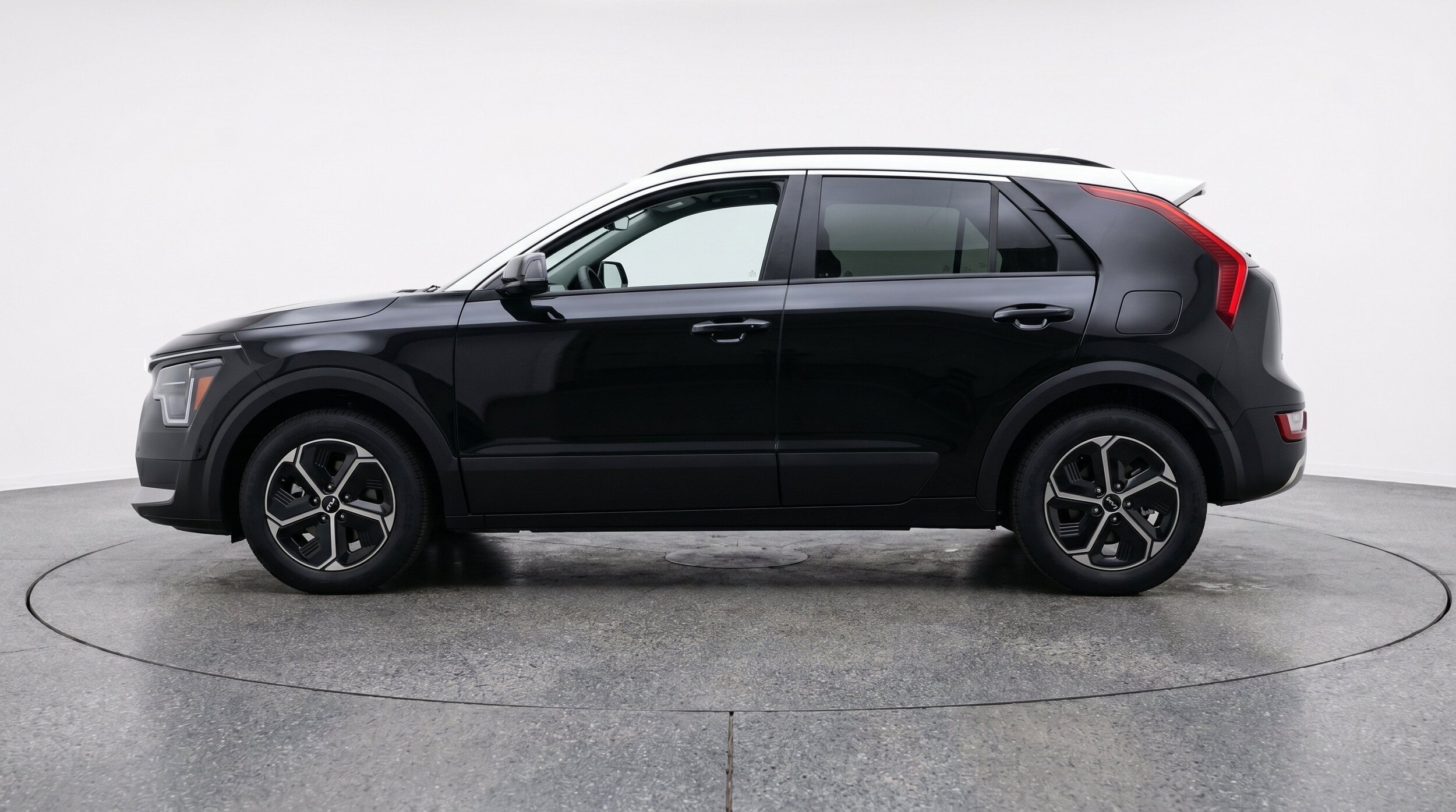 Thumbnail: 2026 Kia Niro - 5