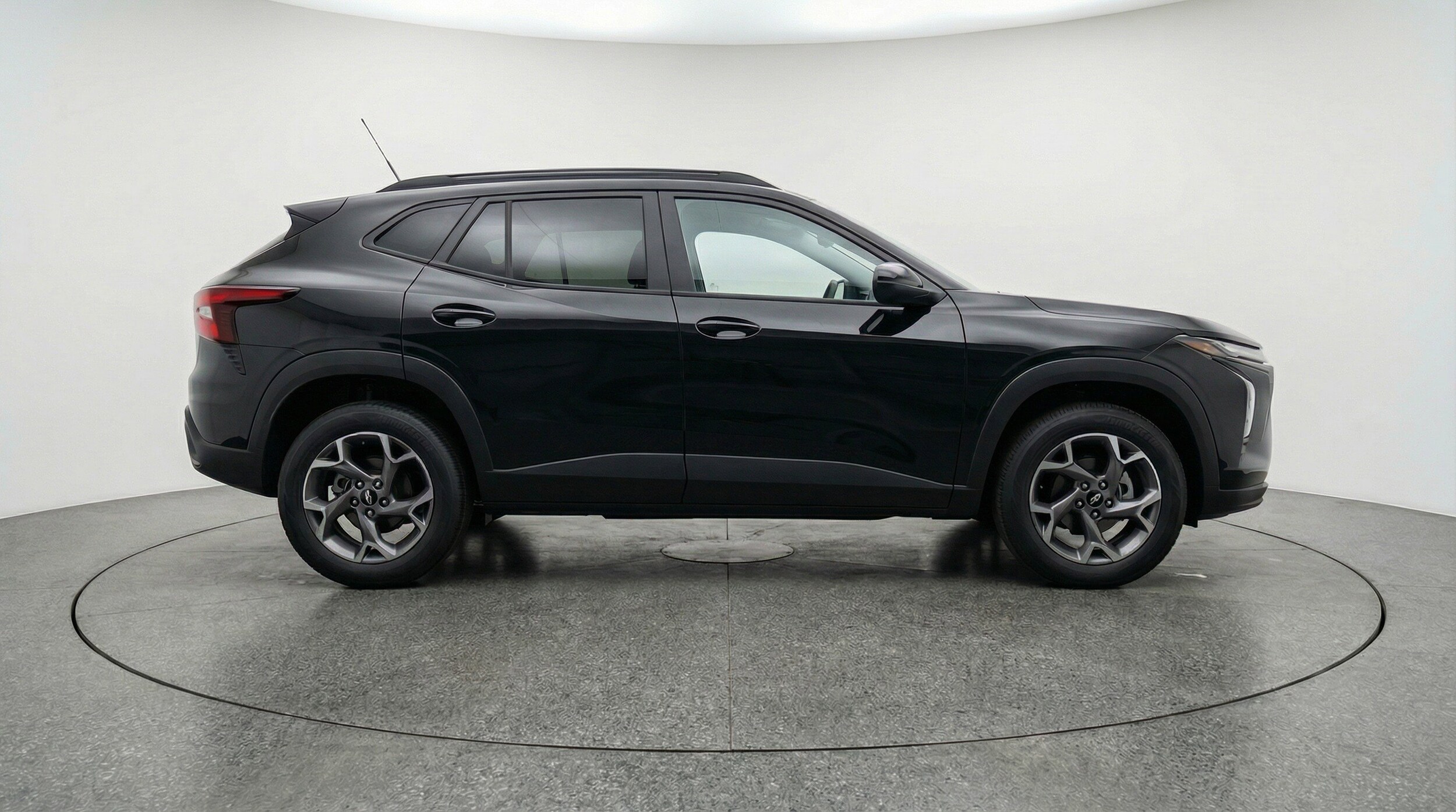 Thumbnail: 2025 Chevrolet Trax - 11