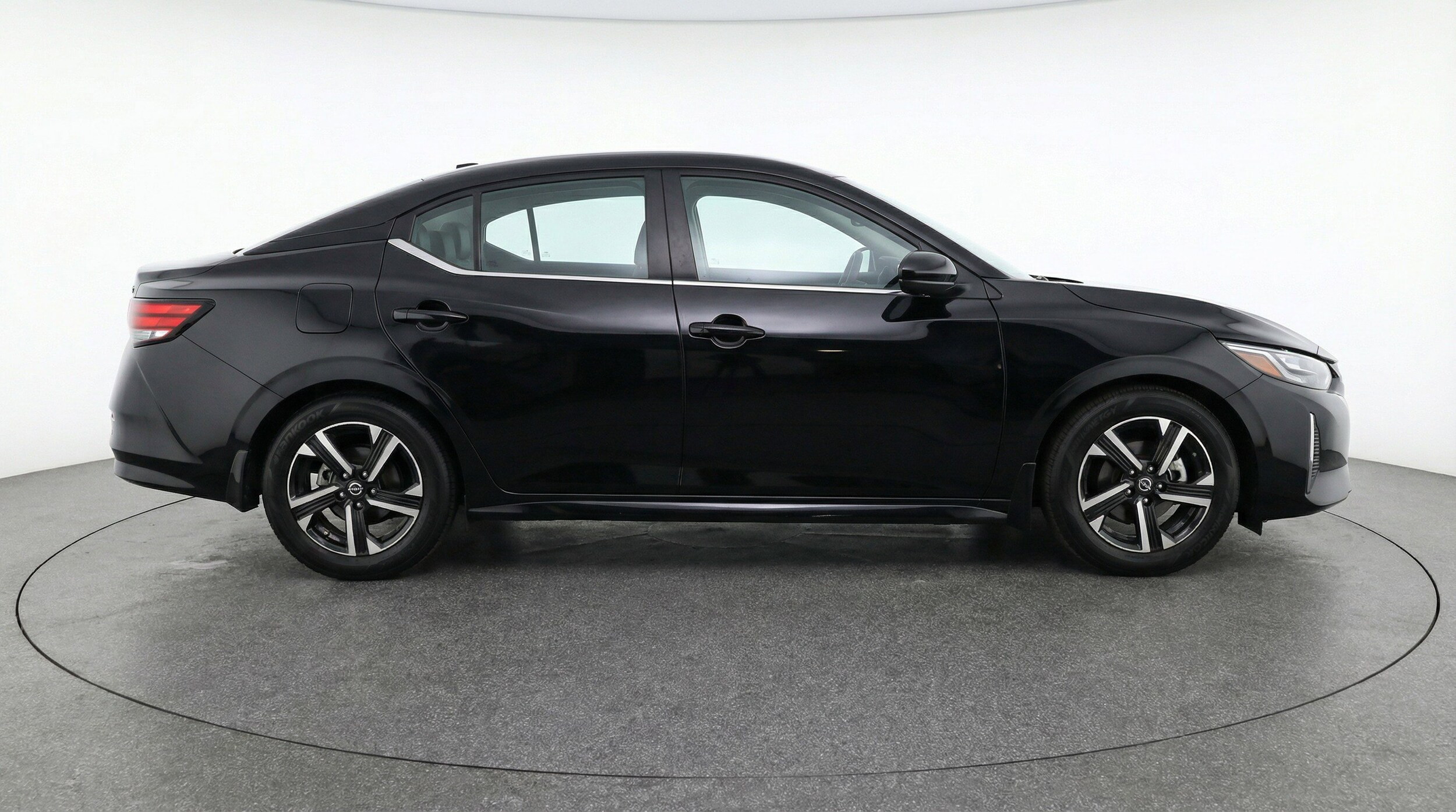 Thumbnail: 2025 Nissan Sentra - 11