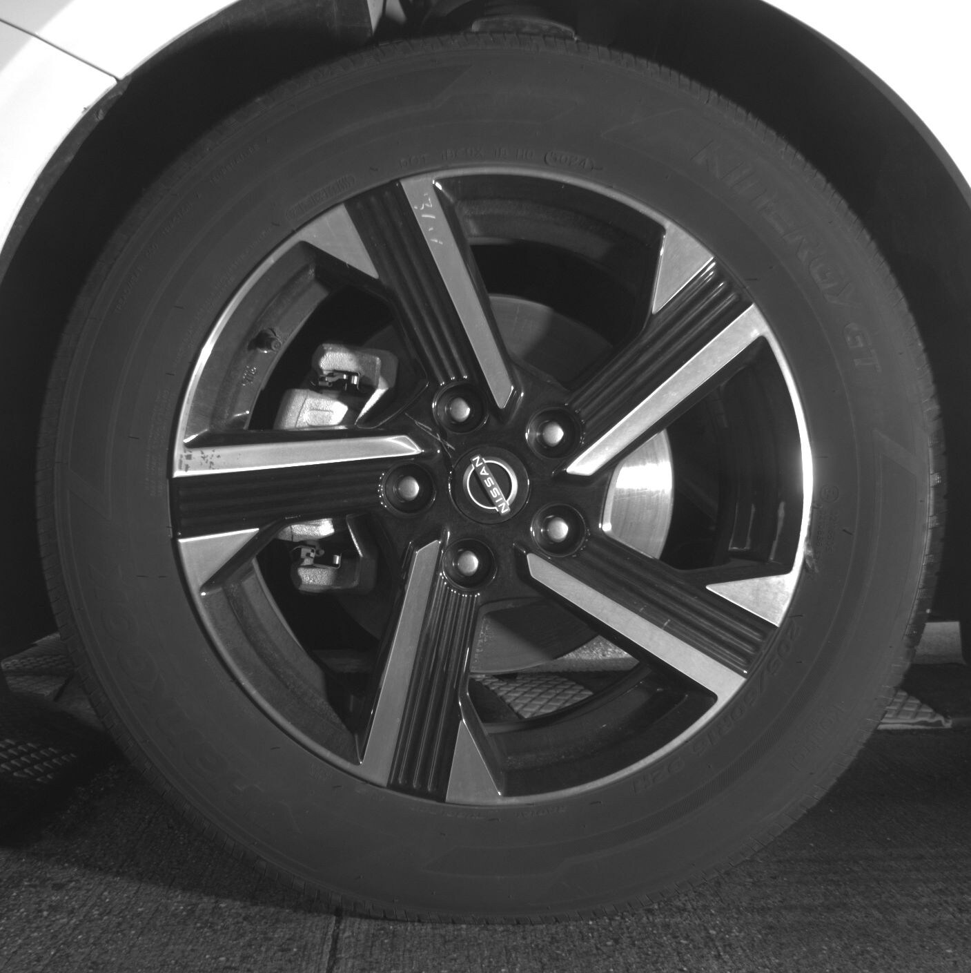 Thumbnail: 2025 Nissan Sentra - 9