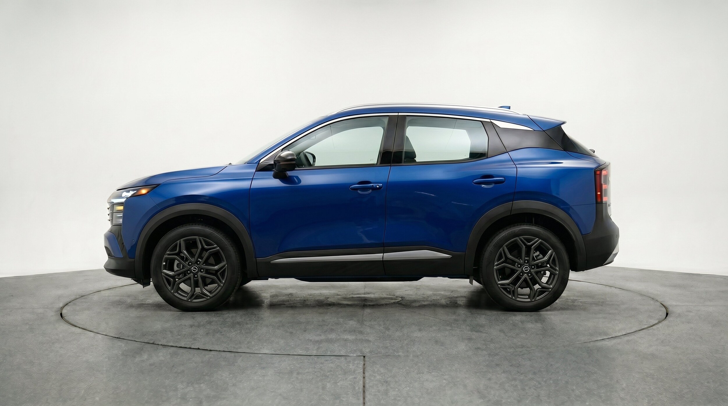 Thumbnail: 2026 Nissan Kicks - 5