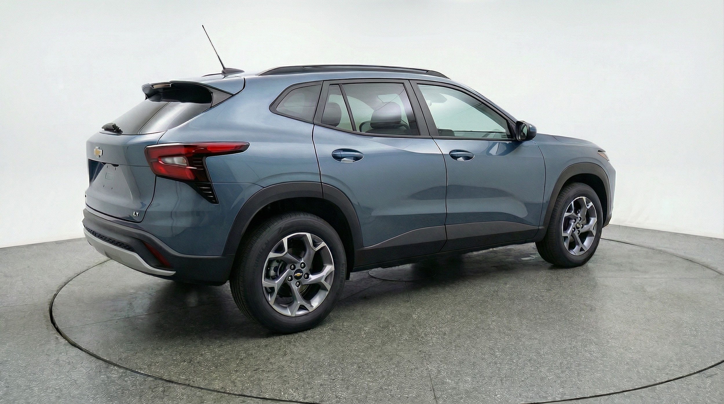 Thumbnail: 2025 Chevrolet Trax - 7