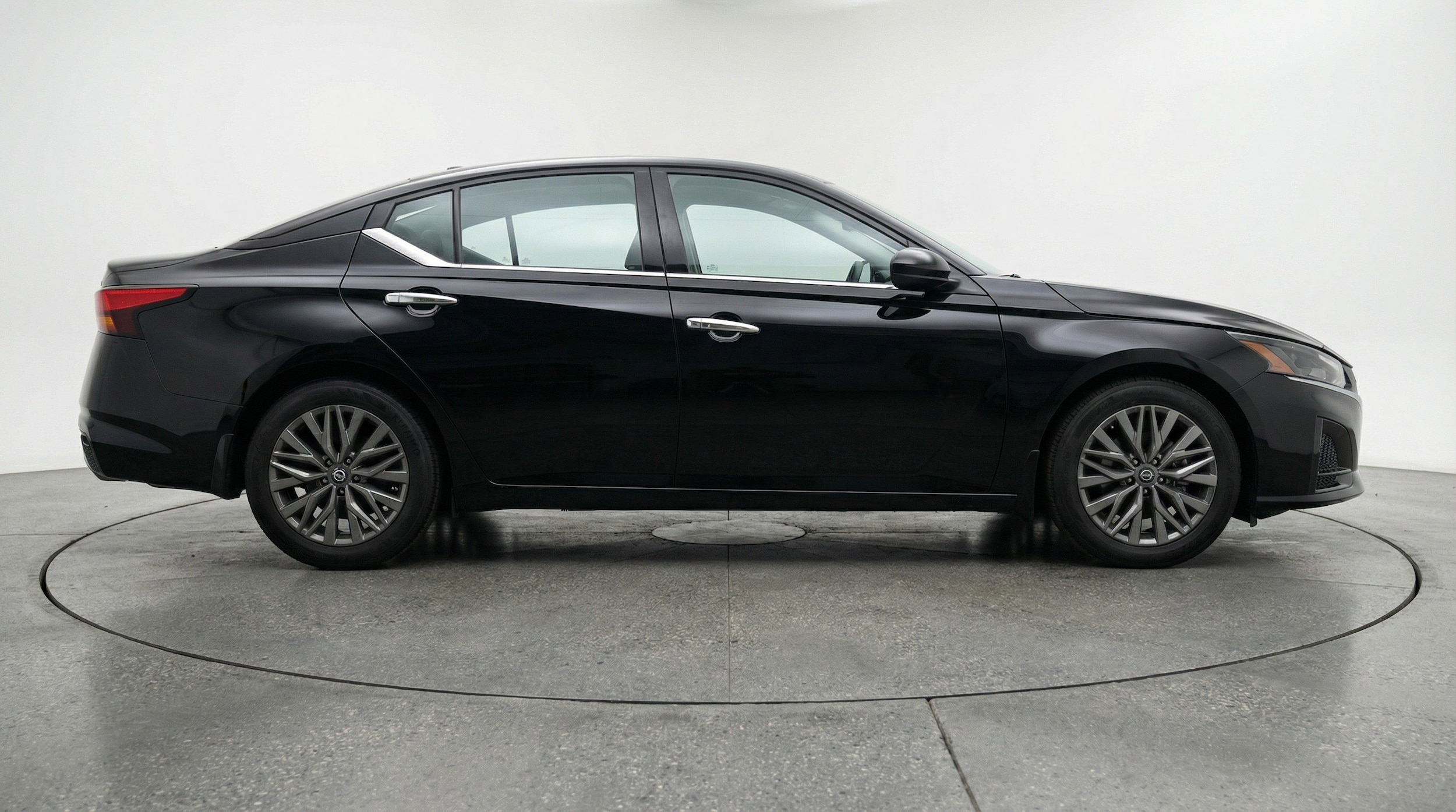 Thumbnail: 2025 Nissan Altima - 11