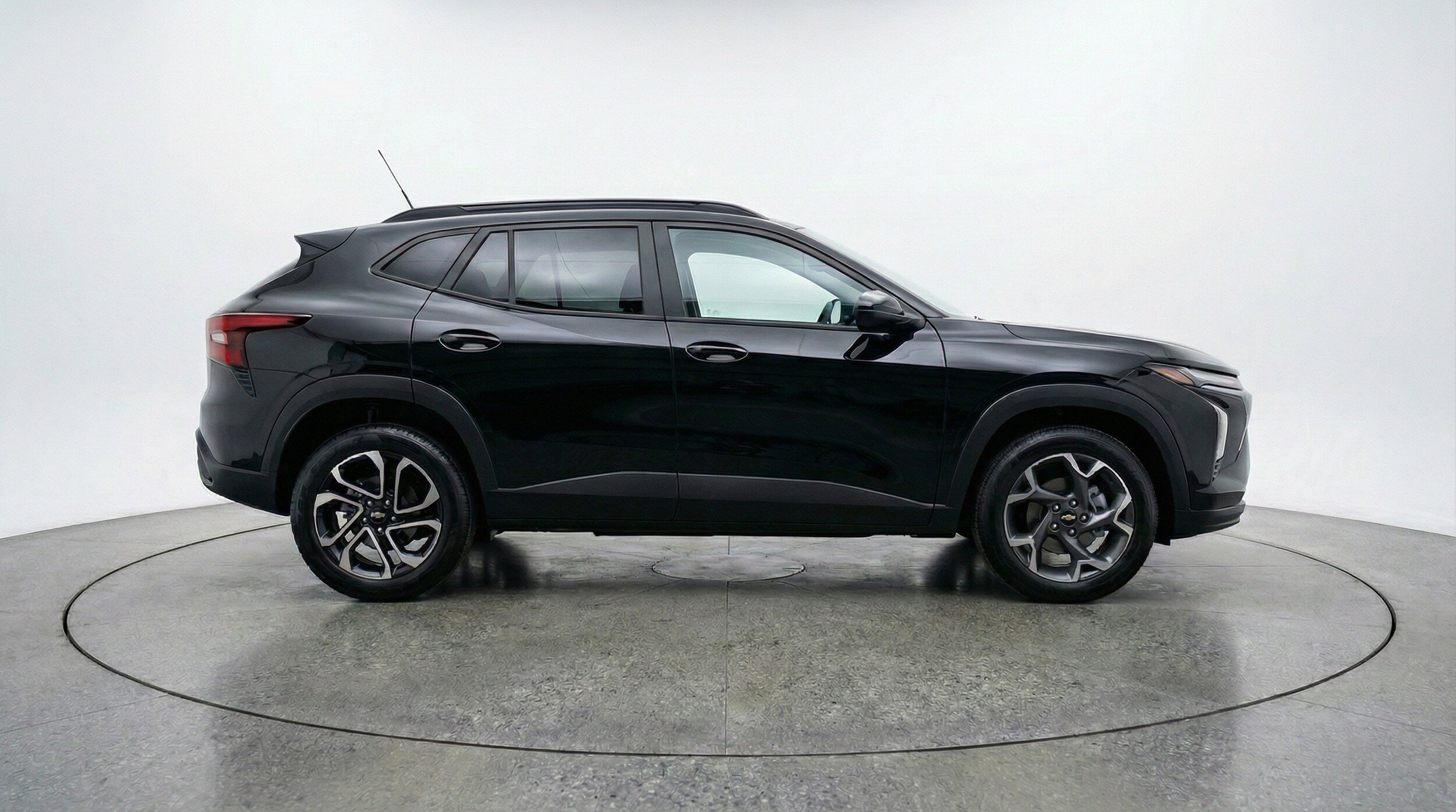 Thumbnail: 2025 Chevrolet Trax - 11