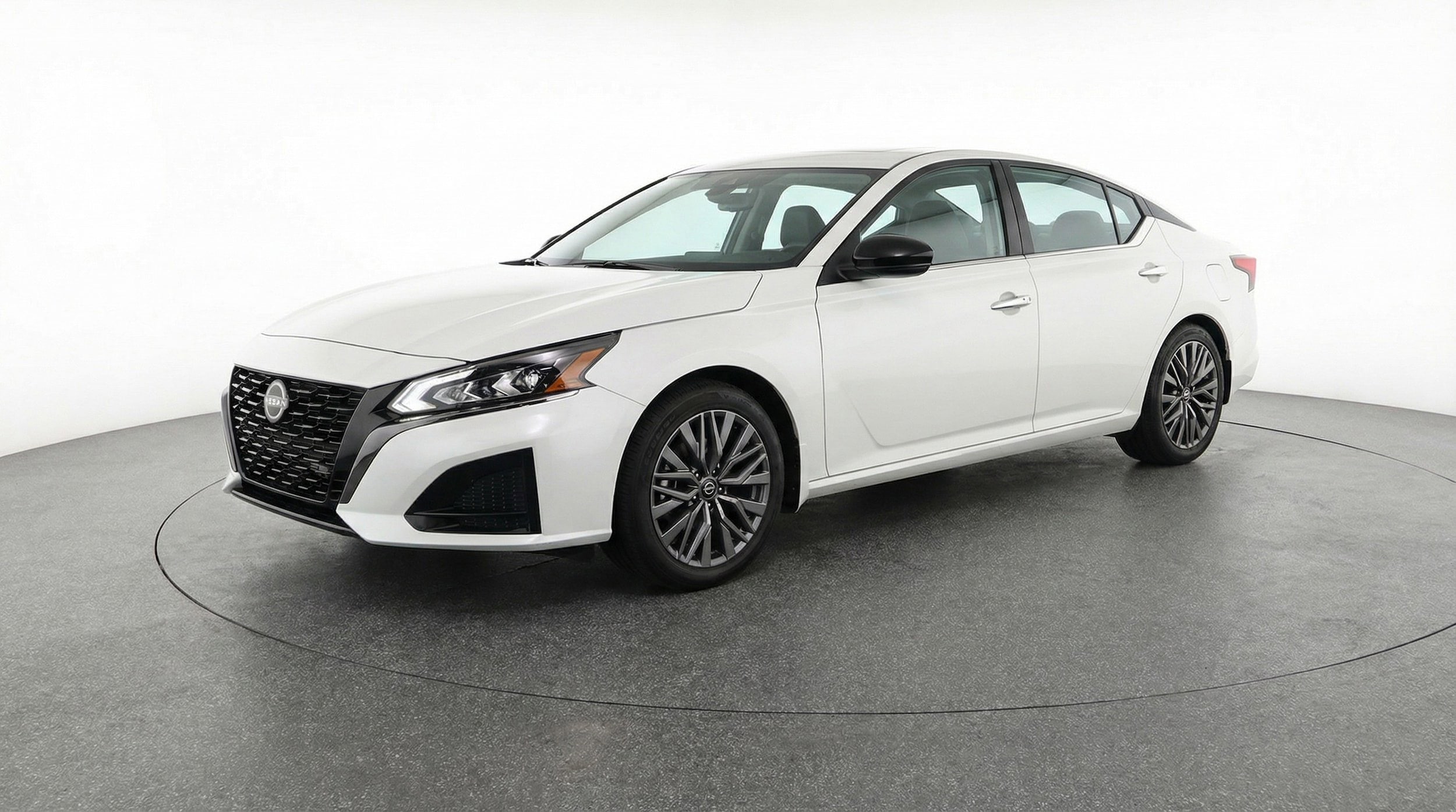 Thumbnail: 2025 Nissan Altima - 3