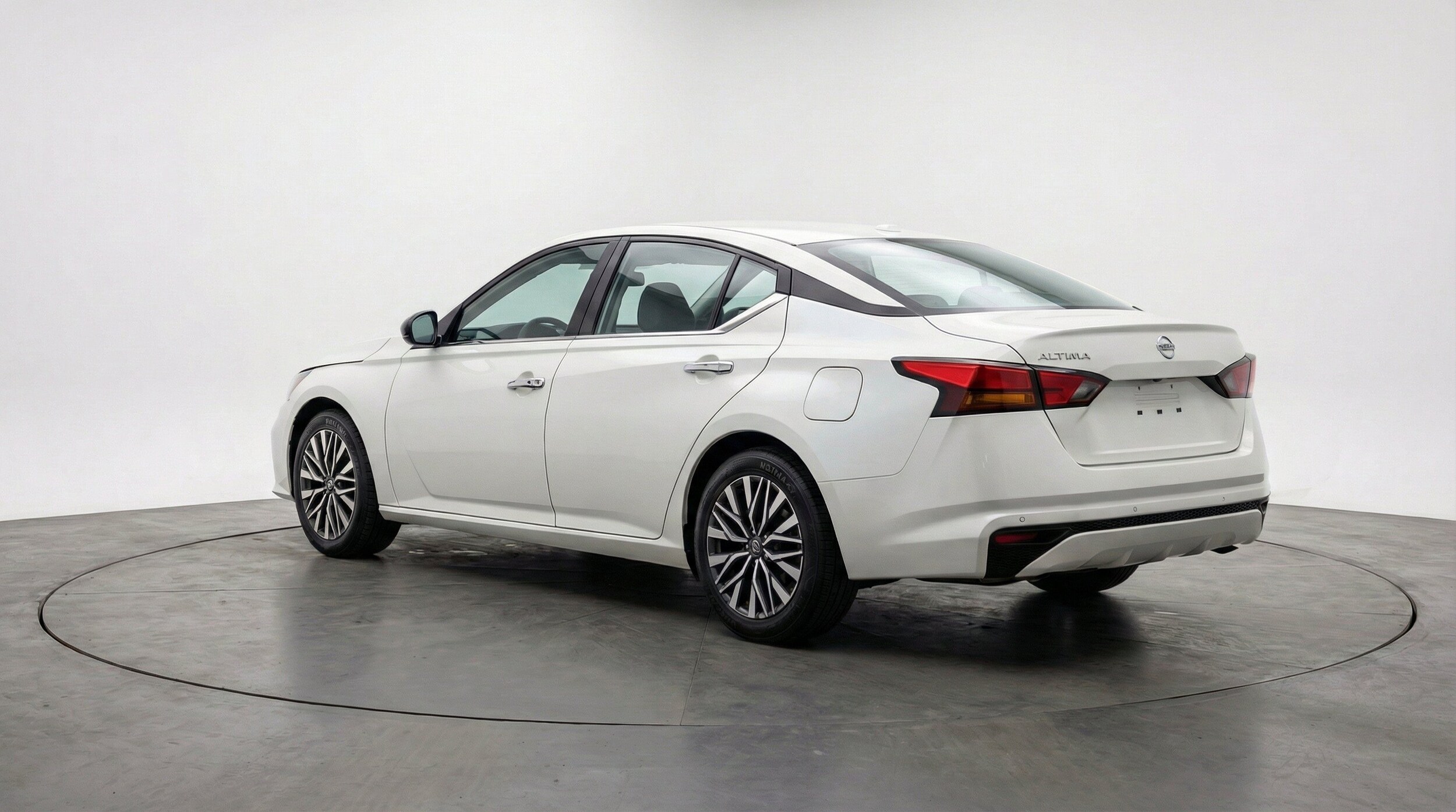 Thumbnail: 2025 Nissan Altima - 6