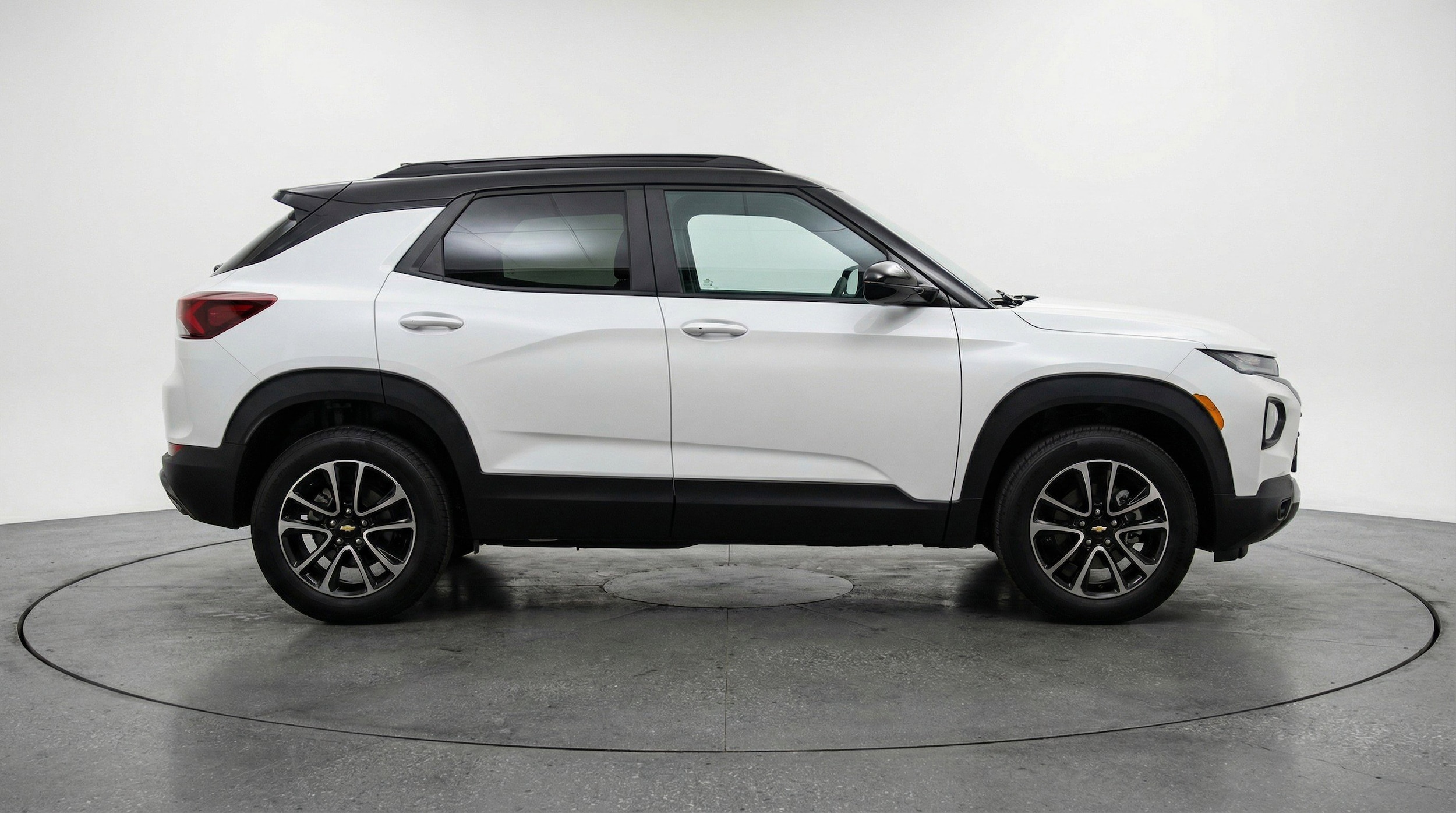 Thumbnail: 2025 Chevrolet TrailBlazer - 11