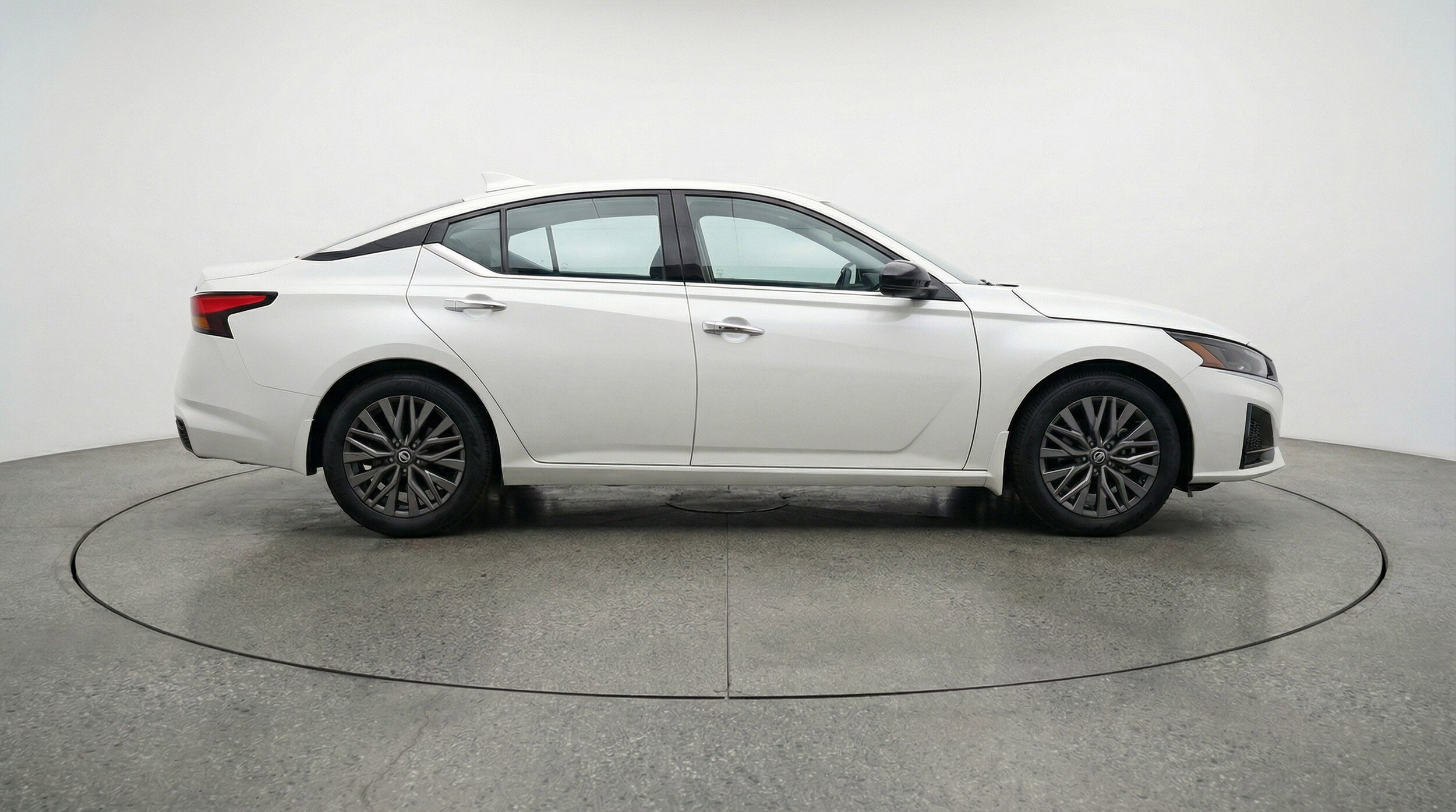 Thumbnail: 2025 Nissan Altima - 11