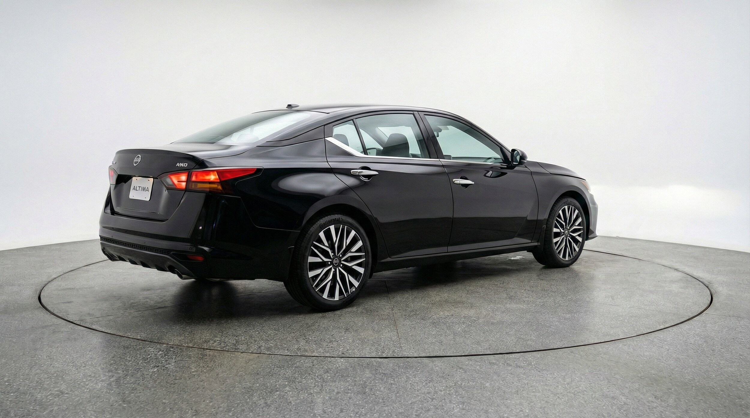 Thumbnail: 2025 Nissan Altima - 9