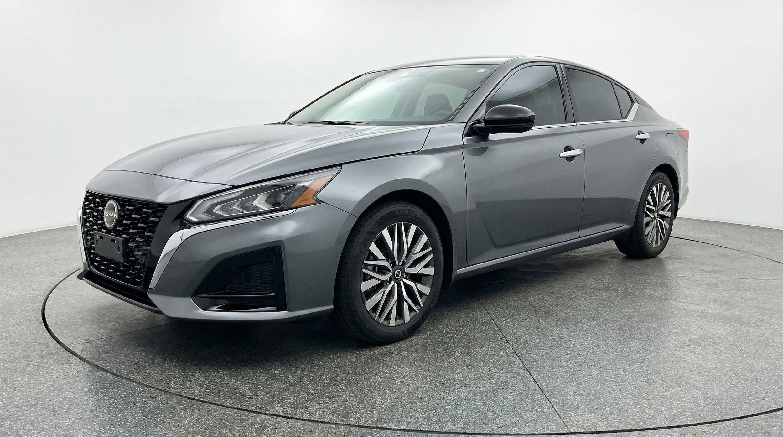 Thumbnail: 2025 Nissan Altima - 3