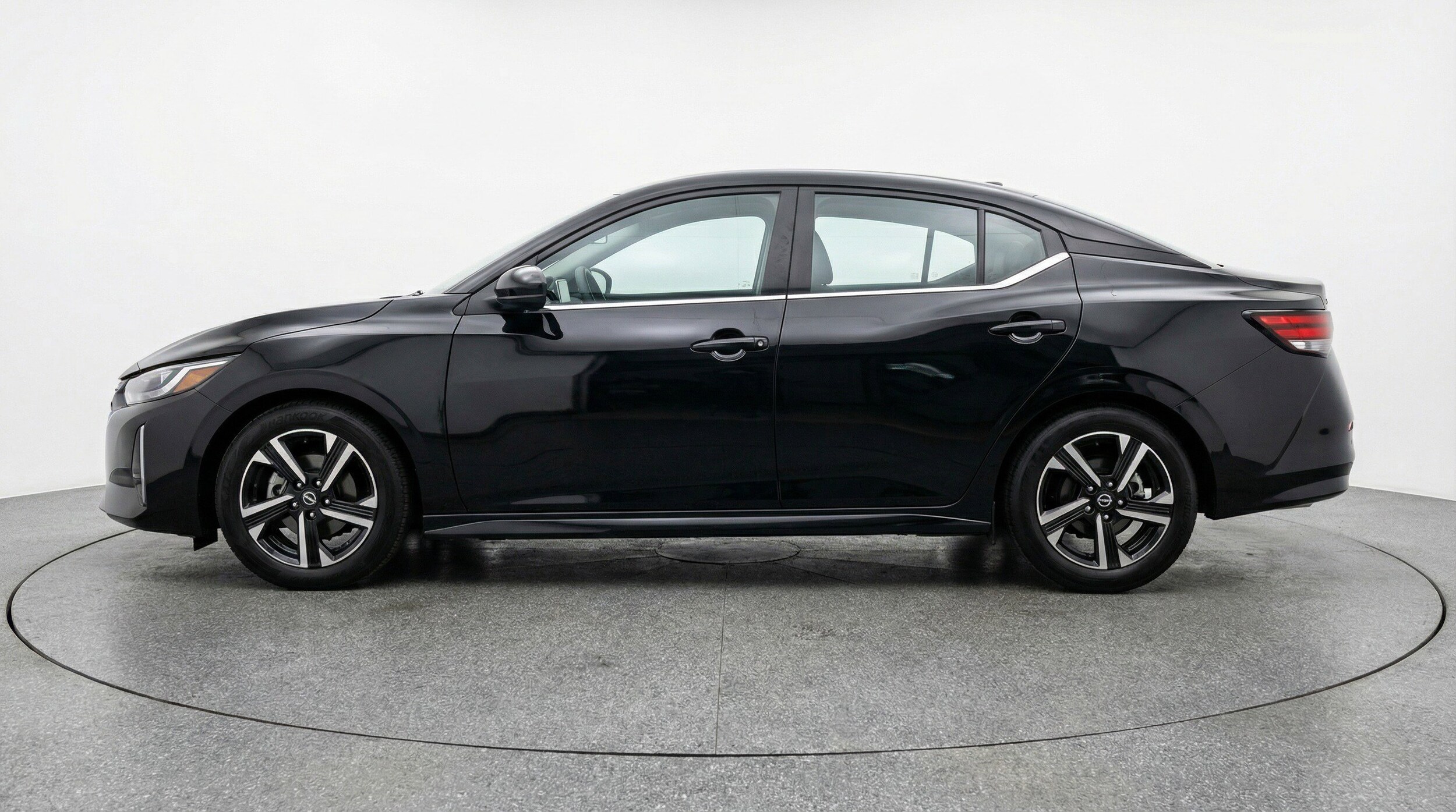 Thumbnail: 2025 Nissan Sentra - 5