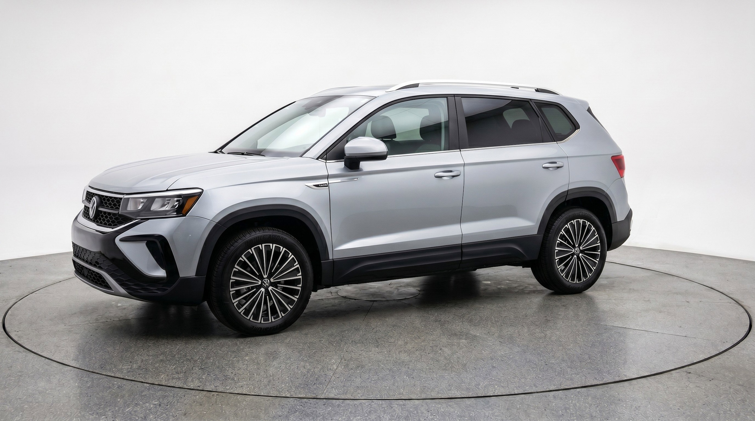 Thumbnail: 2025 Volkswagen Taos - 3