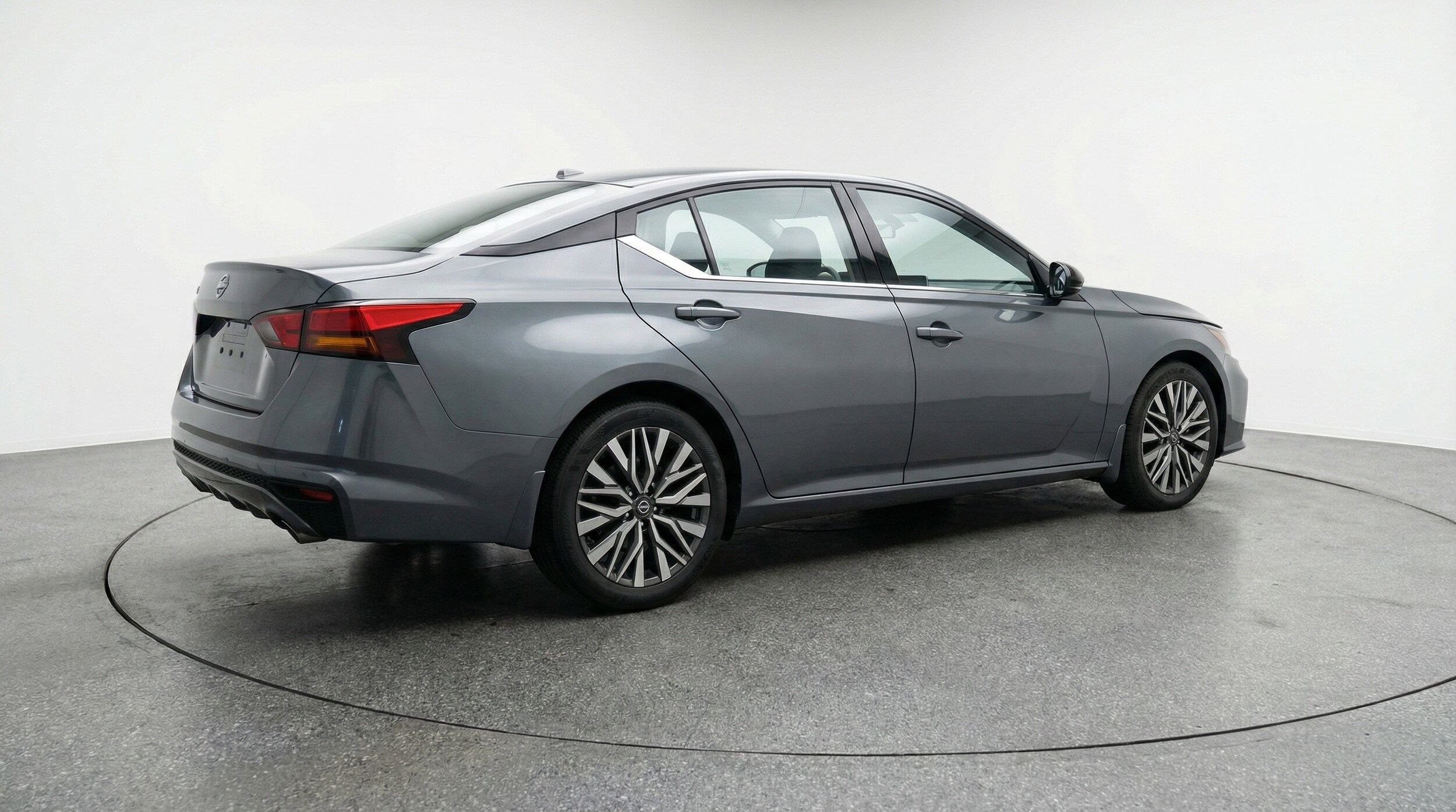 Thumbnail: 2025 Nissan Altima - 9