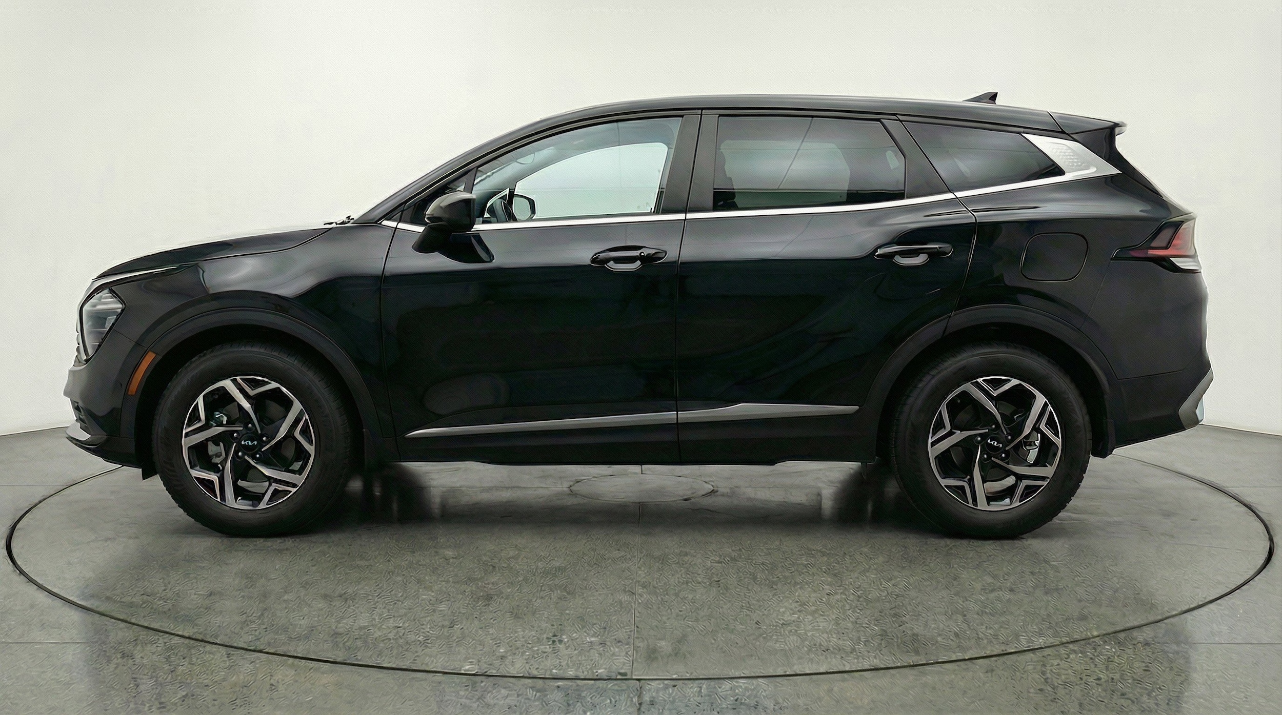 Thumbnail: 2025 Kia Sportage - 5