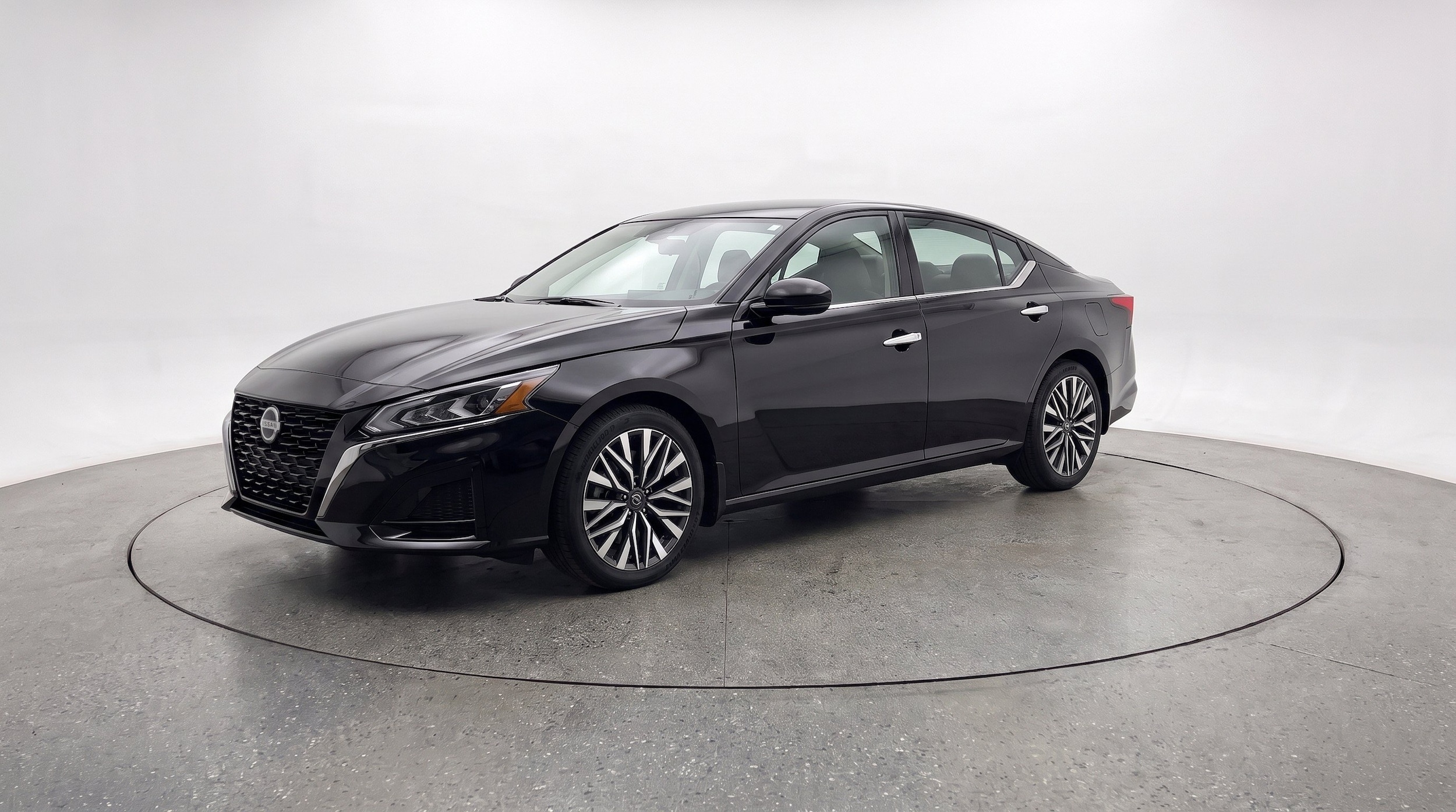 Thumbnail: 2025 Nissan Altima - 3
