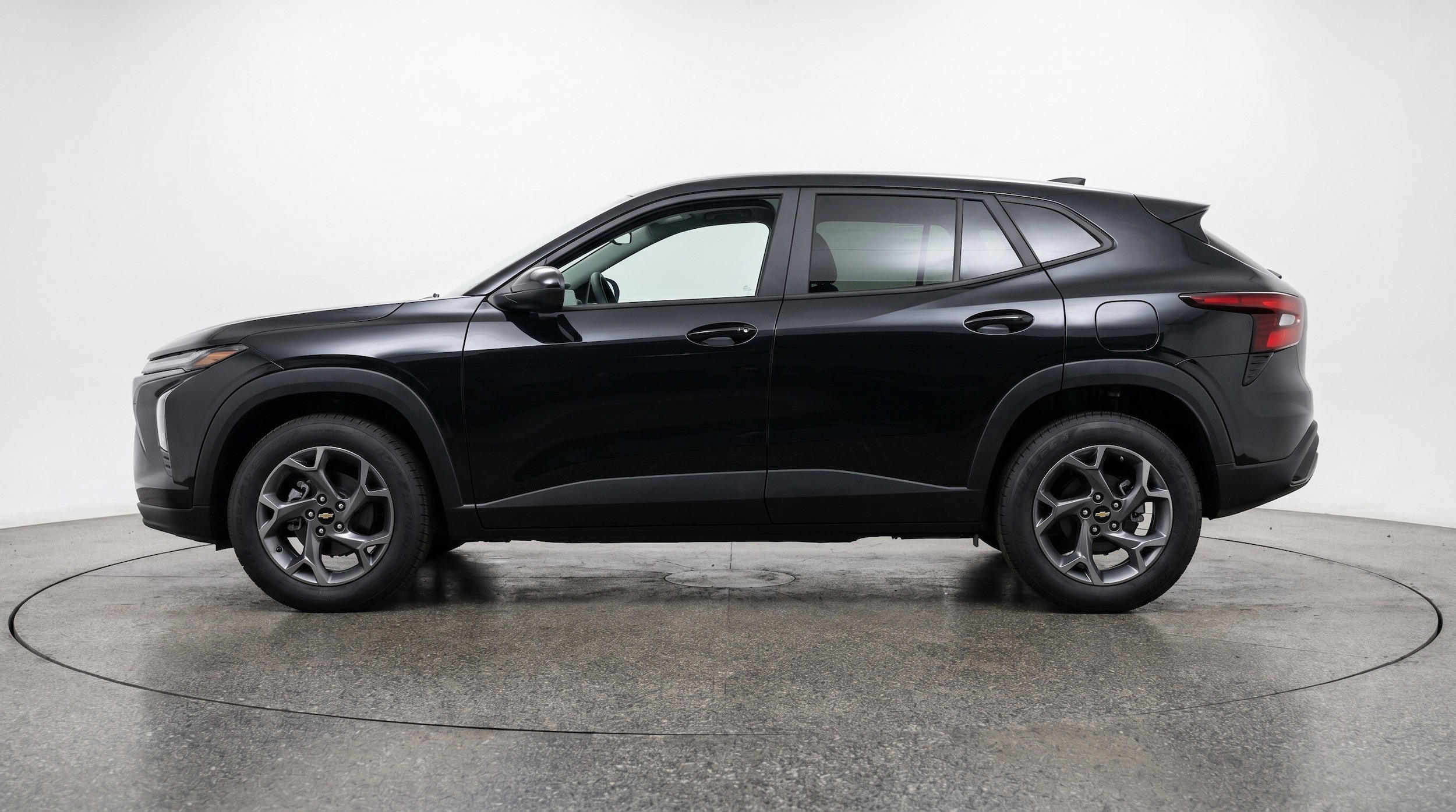 Thumbnail: 2025 Chevrolet Trax - 5