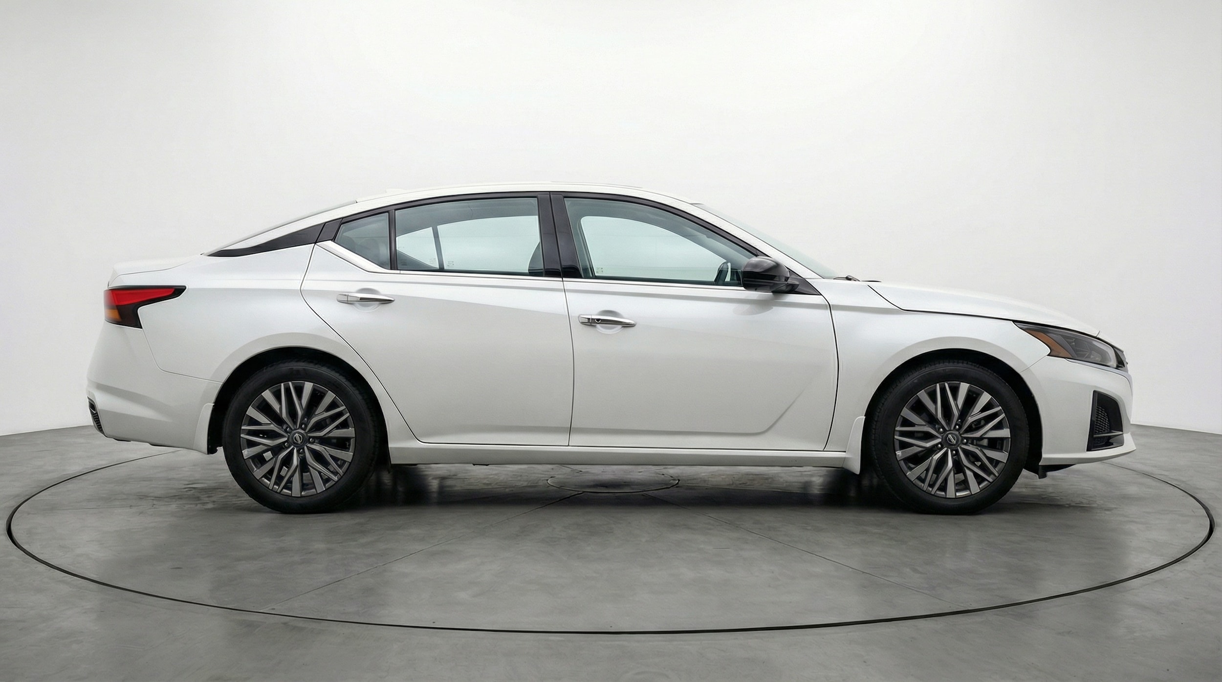 Thumbnail: 2025 Nissan Altima - 8