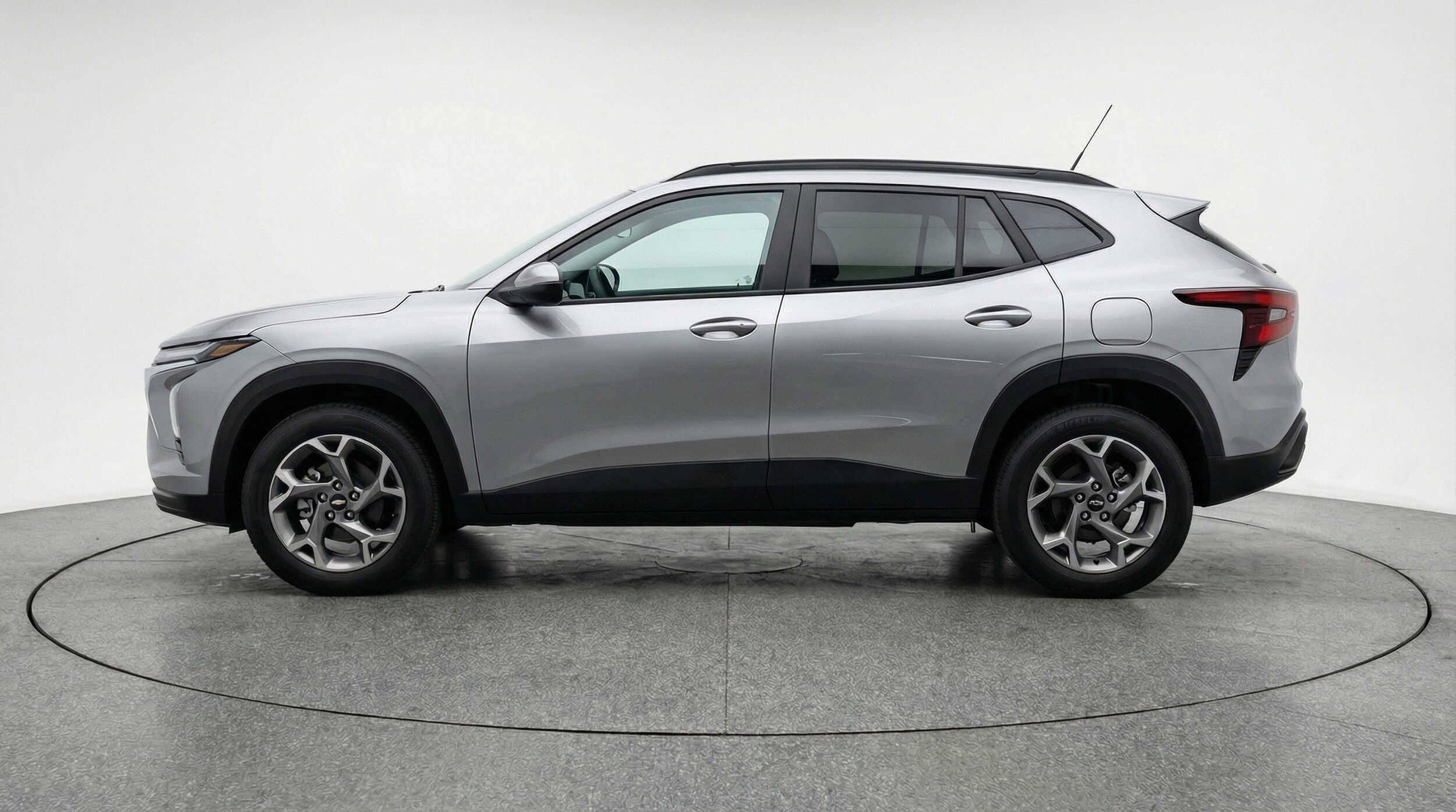 Thumbnail: 2025 Chevrolet Trax - 5