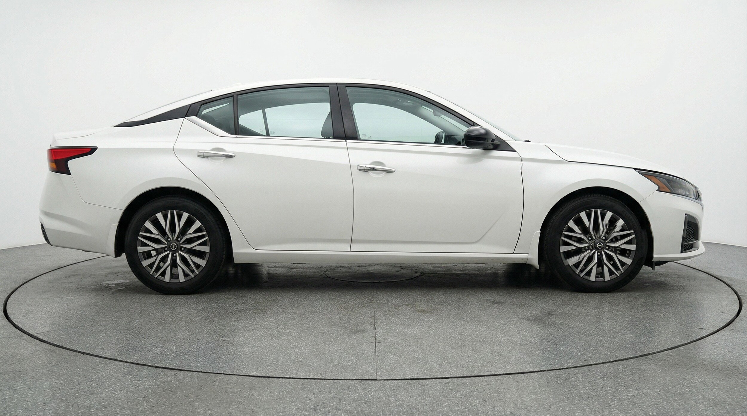 Thumbnail: 2025 Nissan Altima - 11