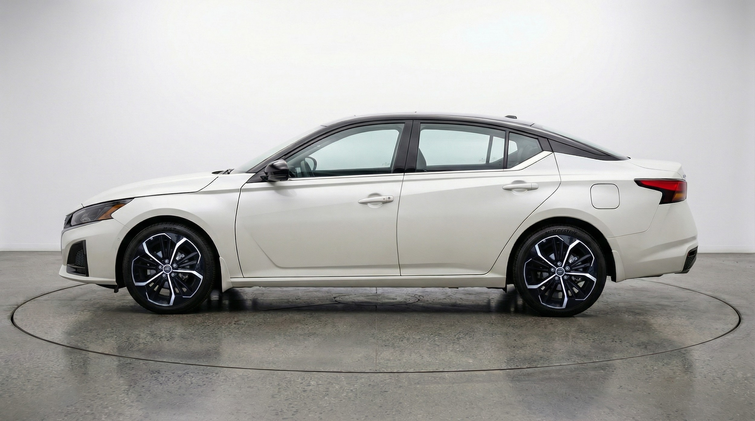 Thumbnail: 2025 Nissan Altima - 4