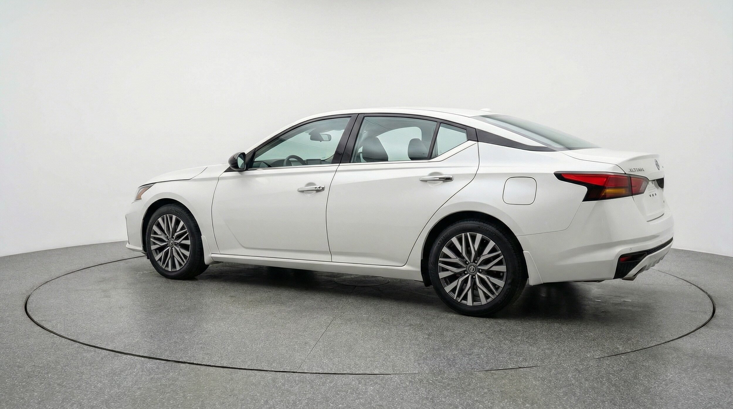 Thumbnail: 2025 Nissan Altima - 5