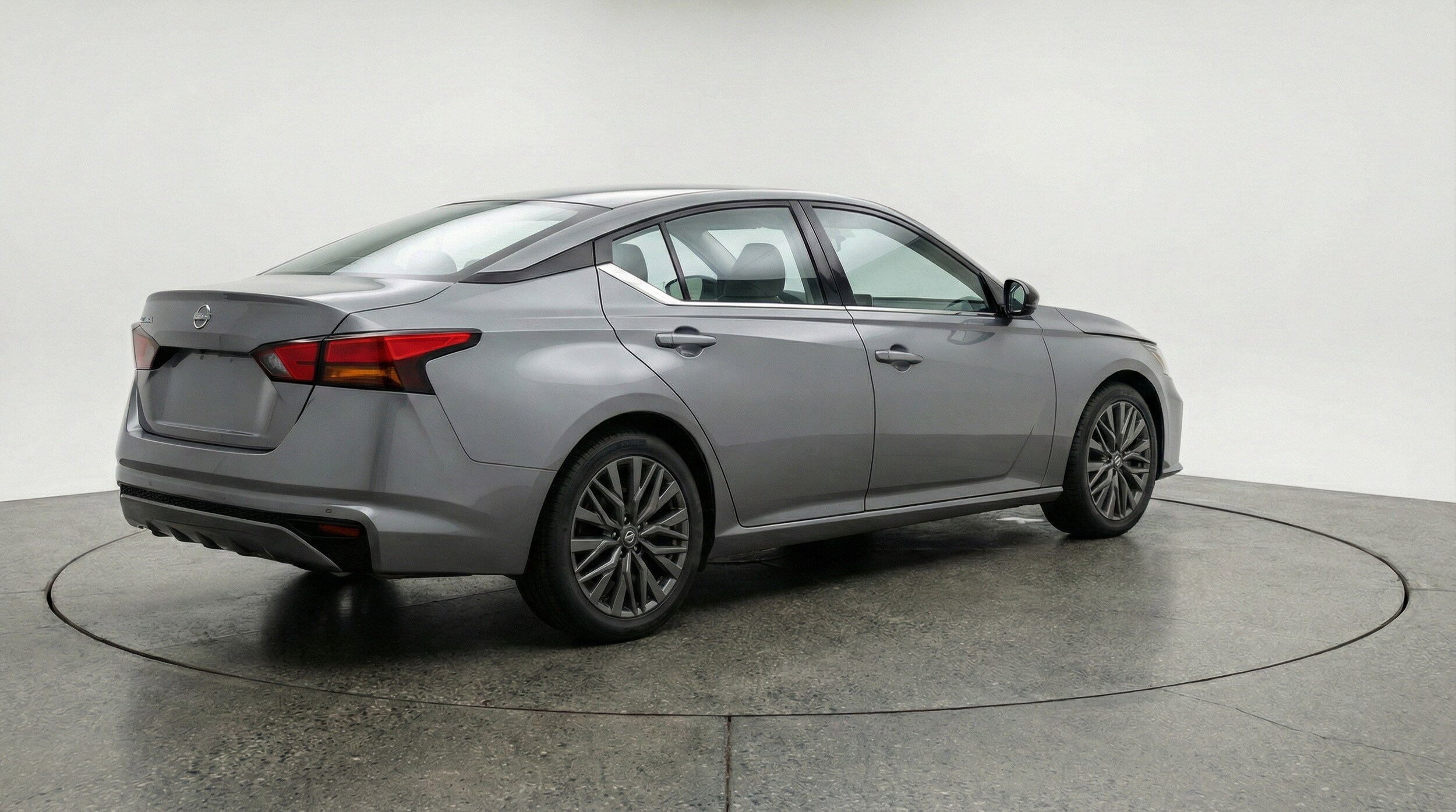 Thumbnail: 2025 Nissan Altima - 9