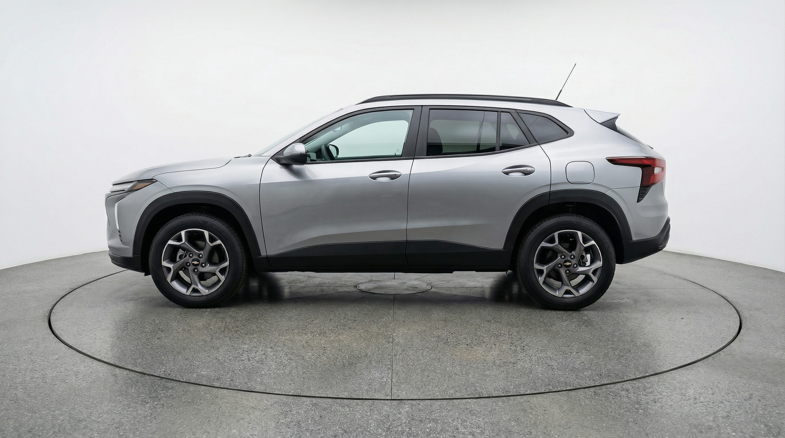 Thumbnail: 2025 Chevrolet Trax - 4