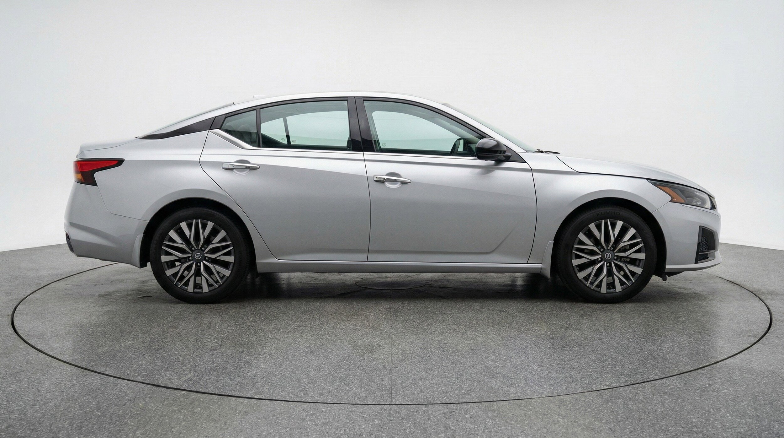 Thumbnail: 2025 Nissan Altima - 11