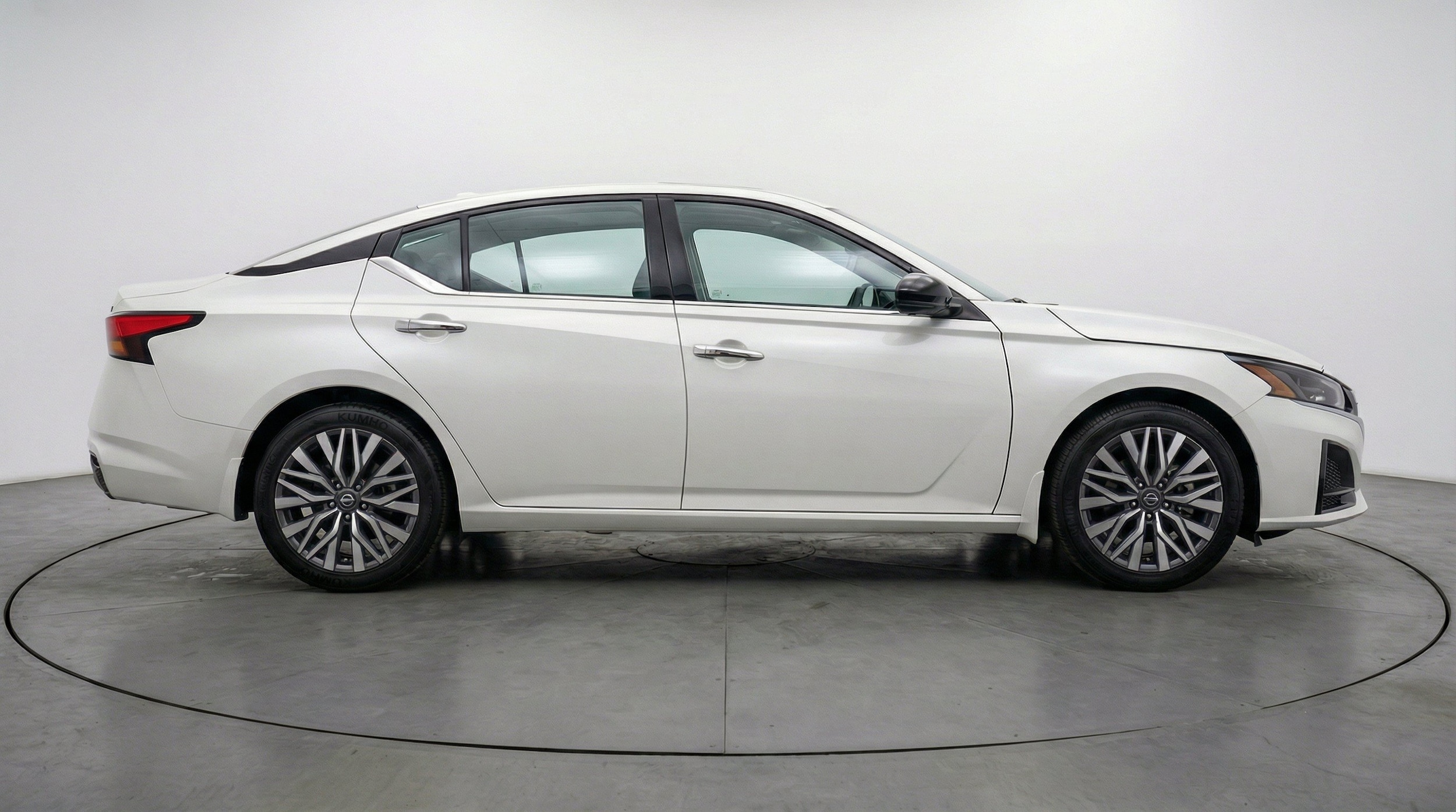 Thumbnail: 2025 Nissan Altima - 11