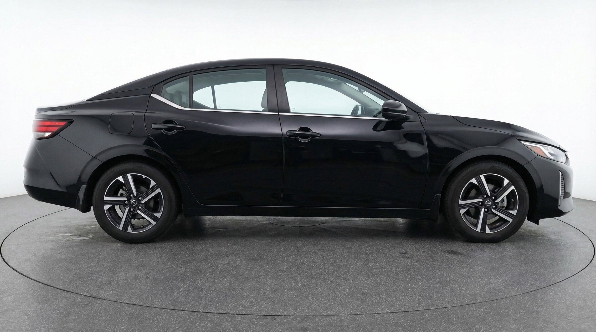 Thumbnail: 2025 Nissan Sentra - 11