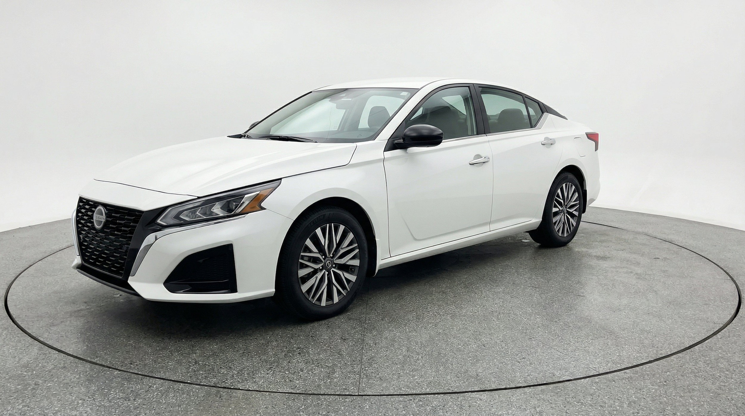 Thumbnail: 2025 Nissan Altima - 3