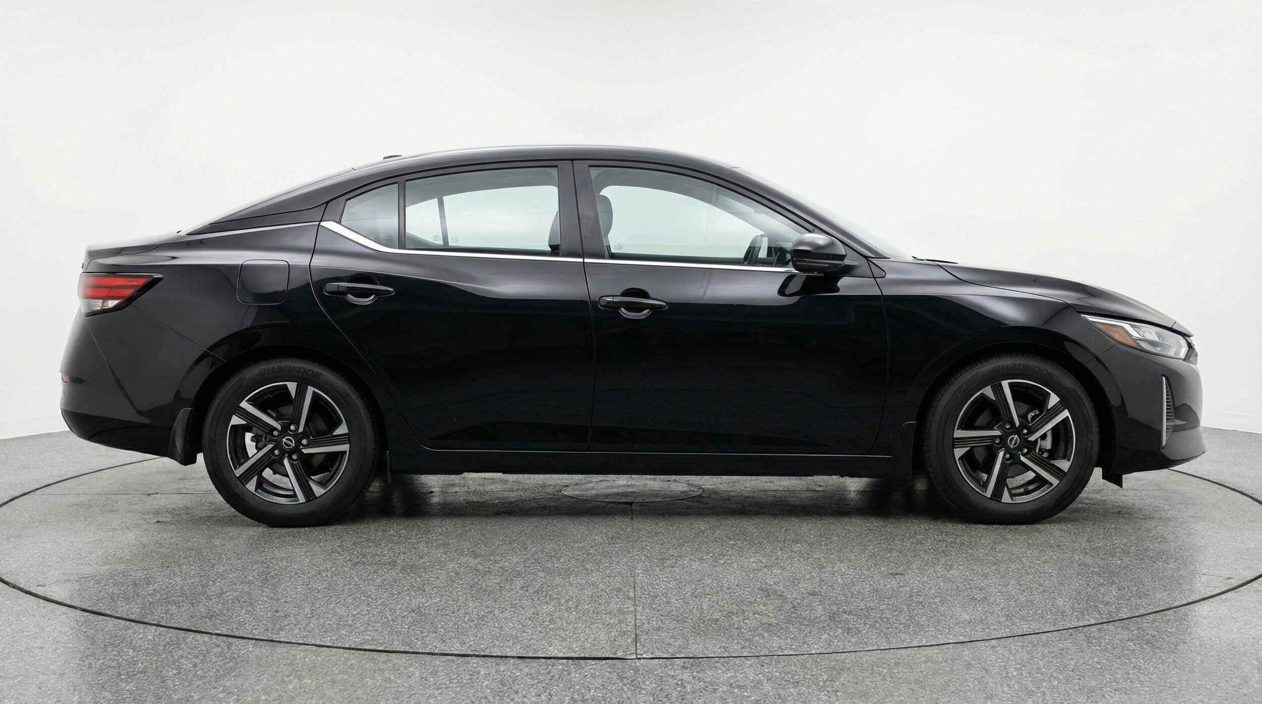 Thumbnail: 2025 Nissan Sentra - 11