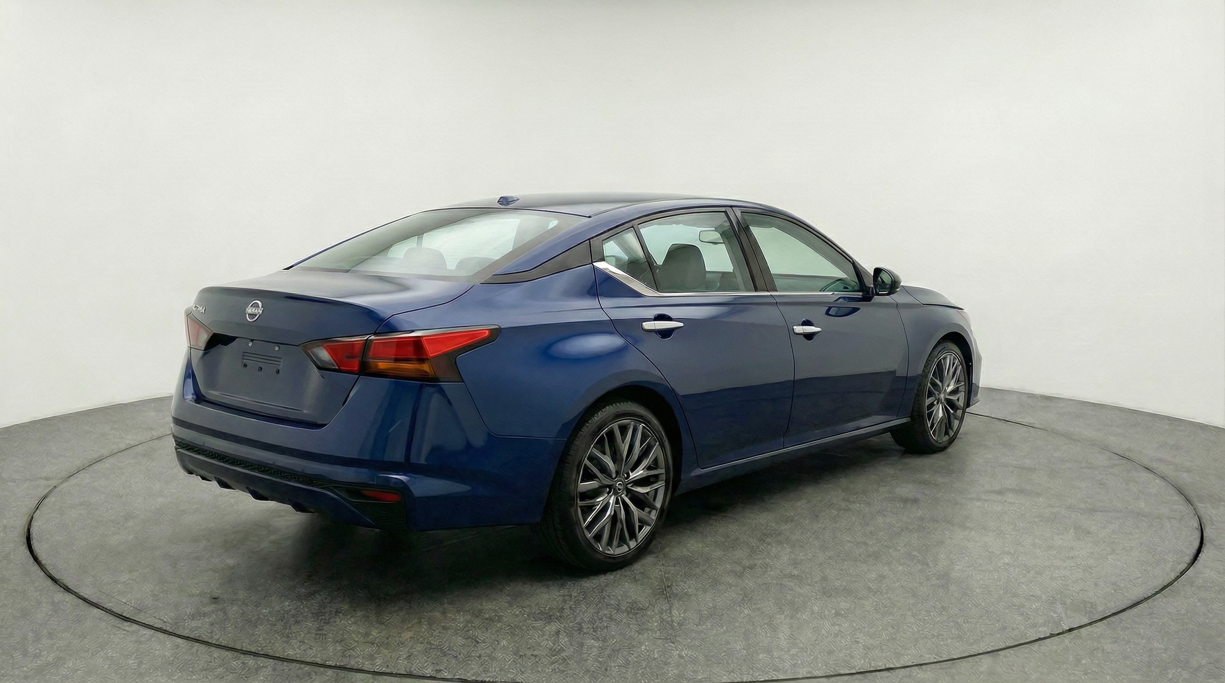 Thumbnail: 2025 Nissan Altima - 7