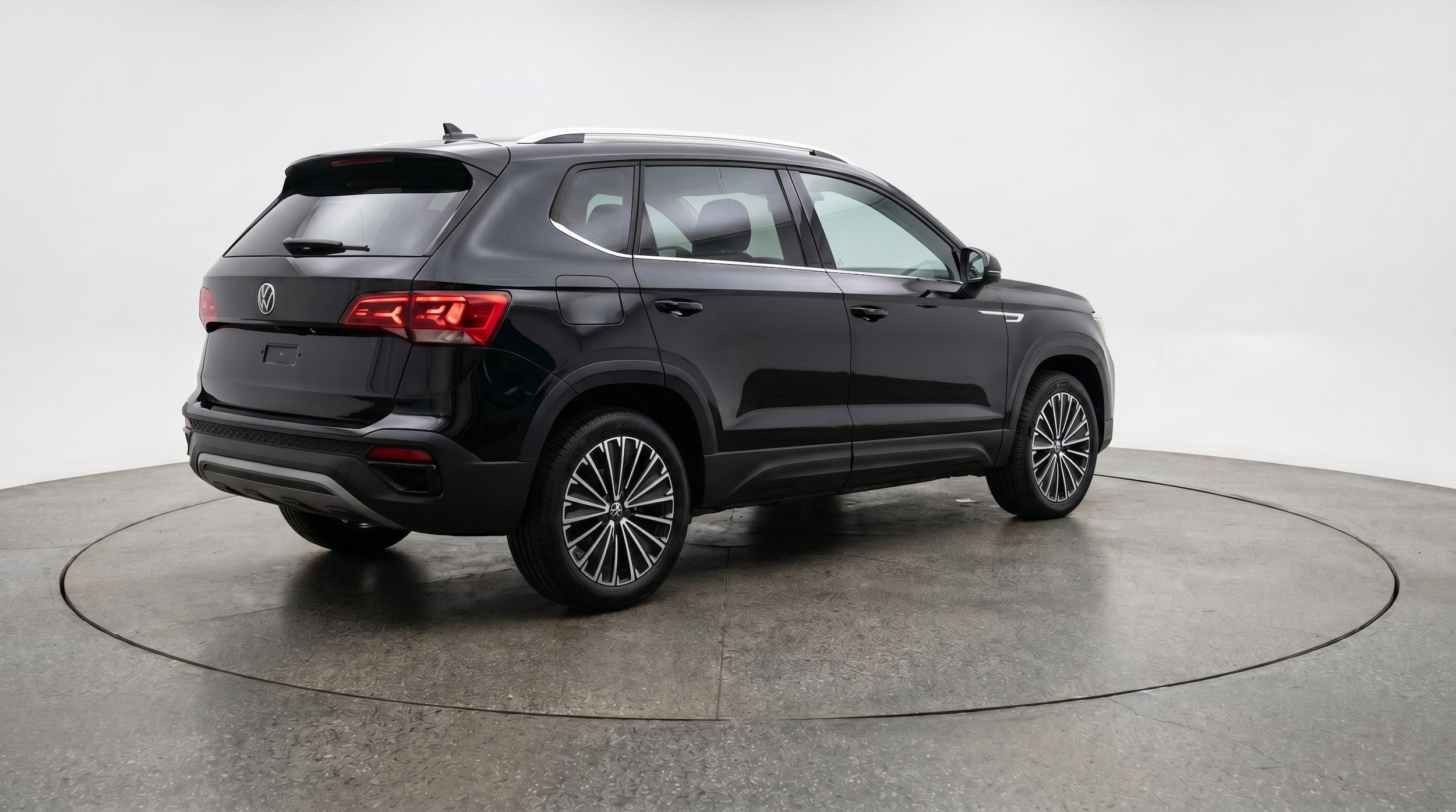 Thumbnail: 2025 Volkswagen Taos - 9