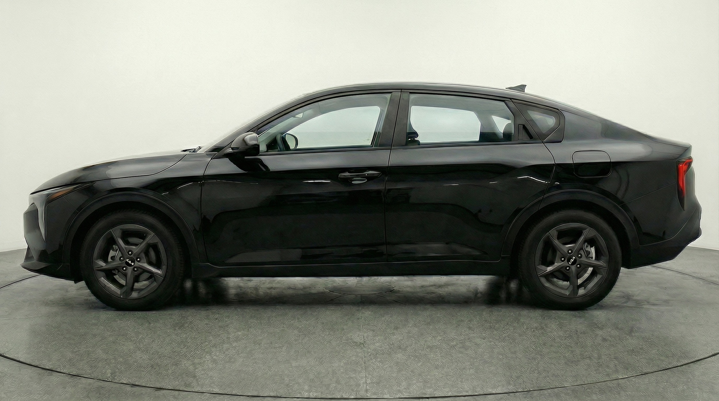 Thumbnail: 2025 Kia K4 - 4