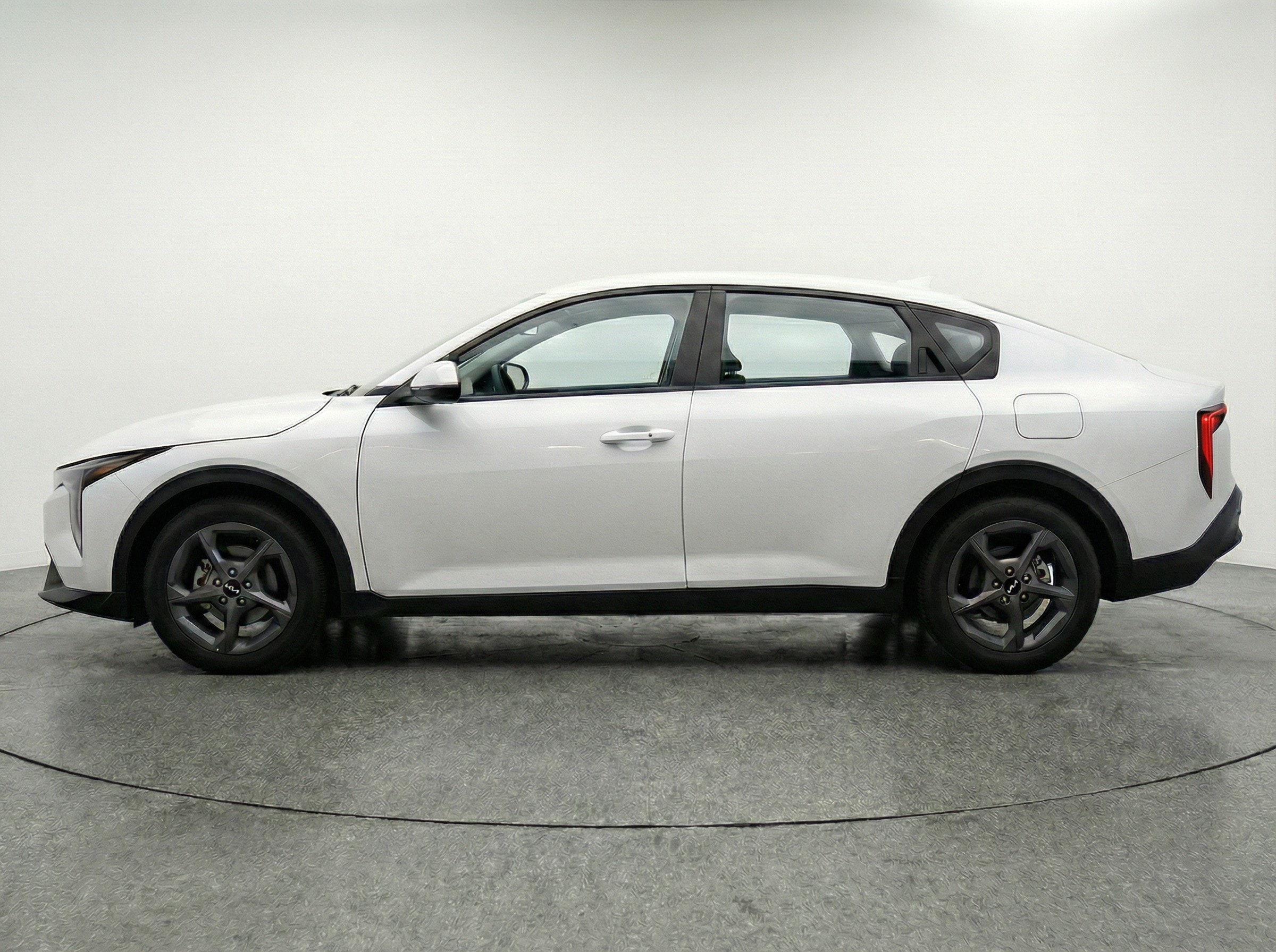 Thumbnail: 2025 Kia K4 - 4