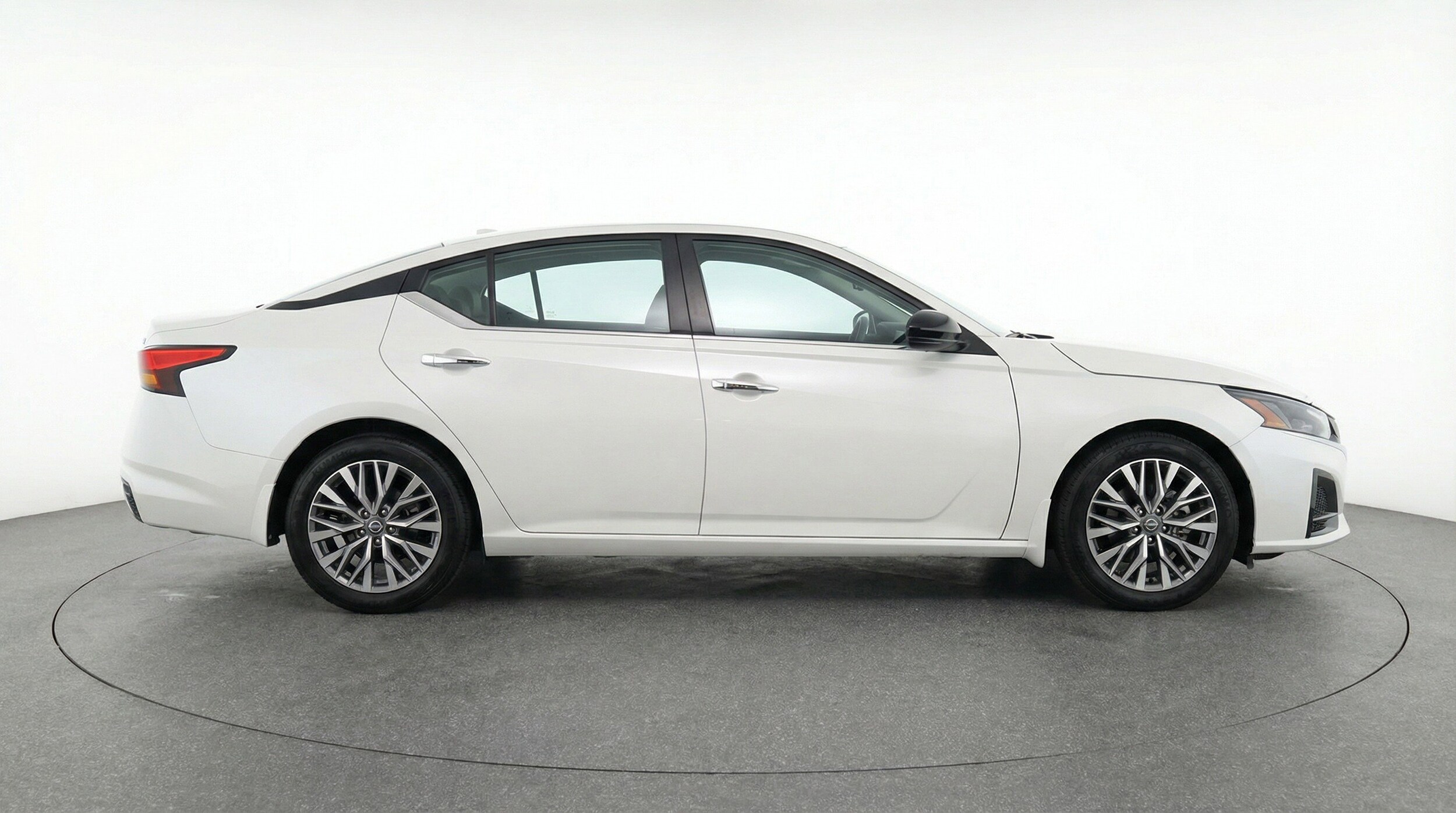 Thumbnail: 2025 Nissan Altima - 11