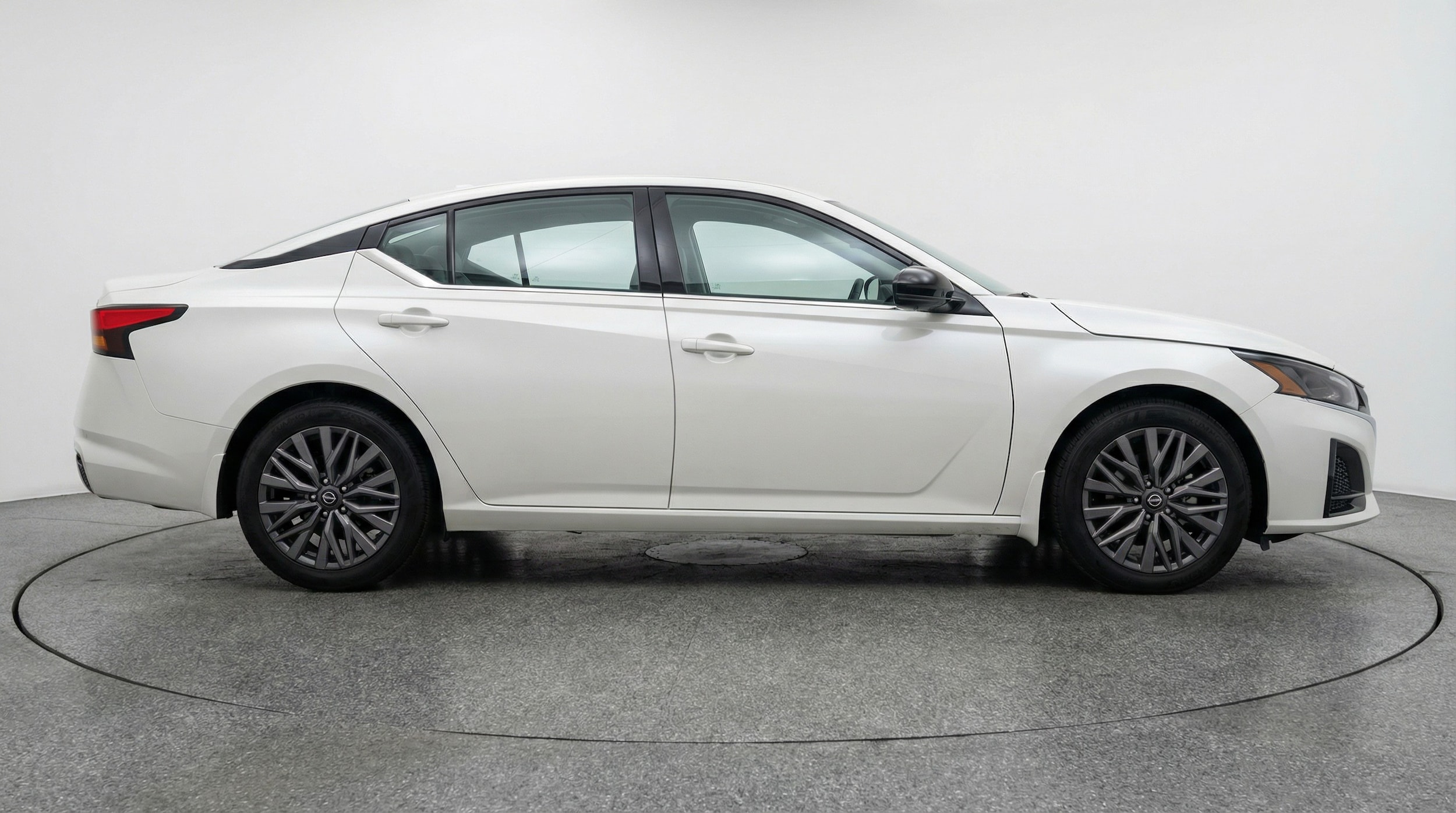 Thumbnail: 2025 Nissan Altima - 8